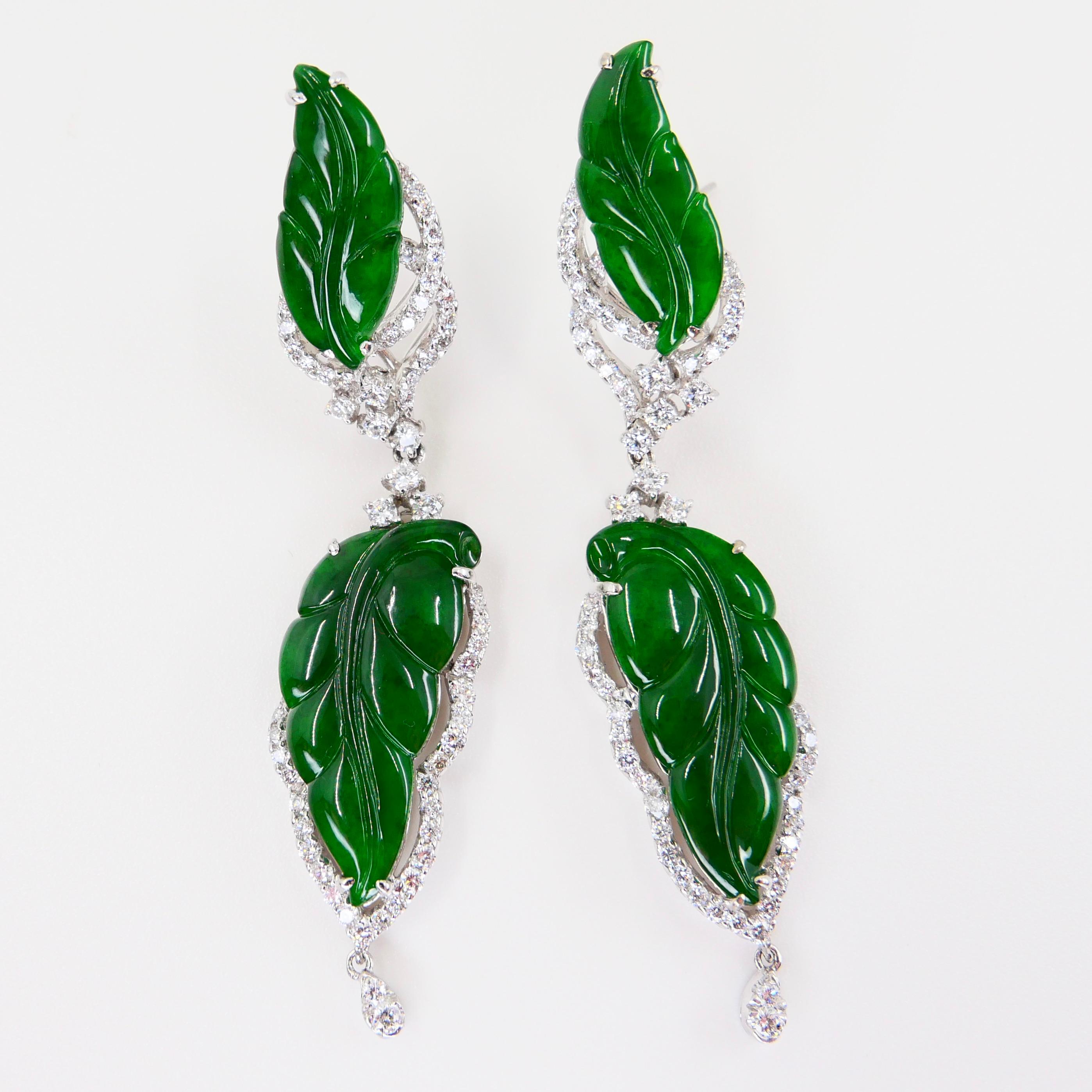 Vintage Certified Jadeite Jade and Diamond Drop Earrings, Intense Imperial Green In Good Condition In Hong Kong, HK