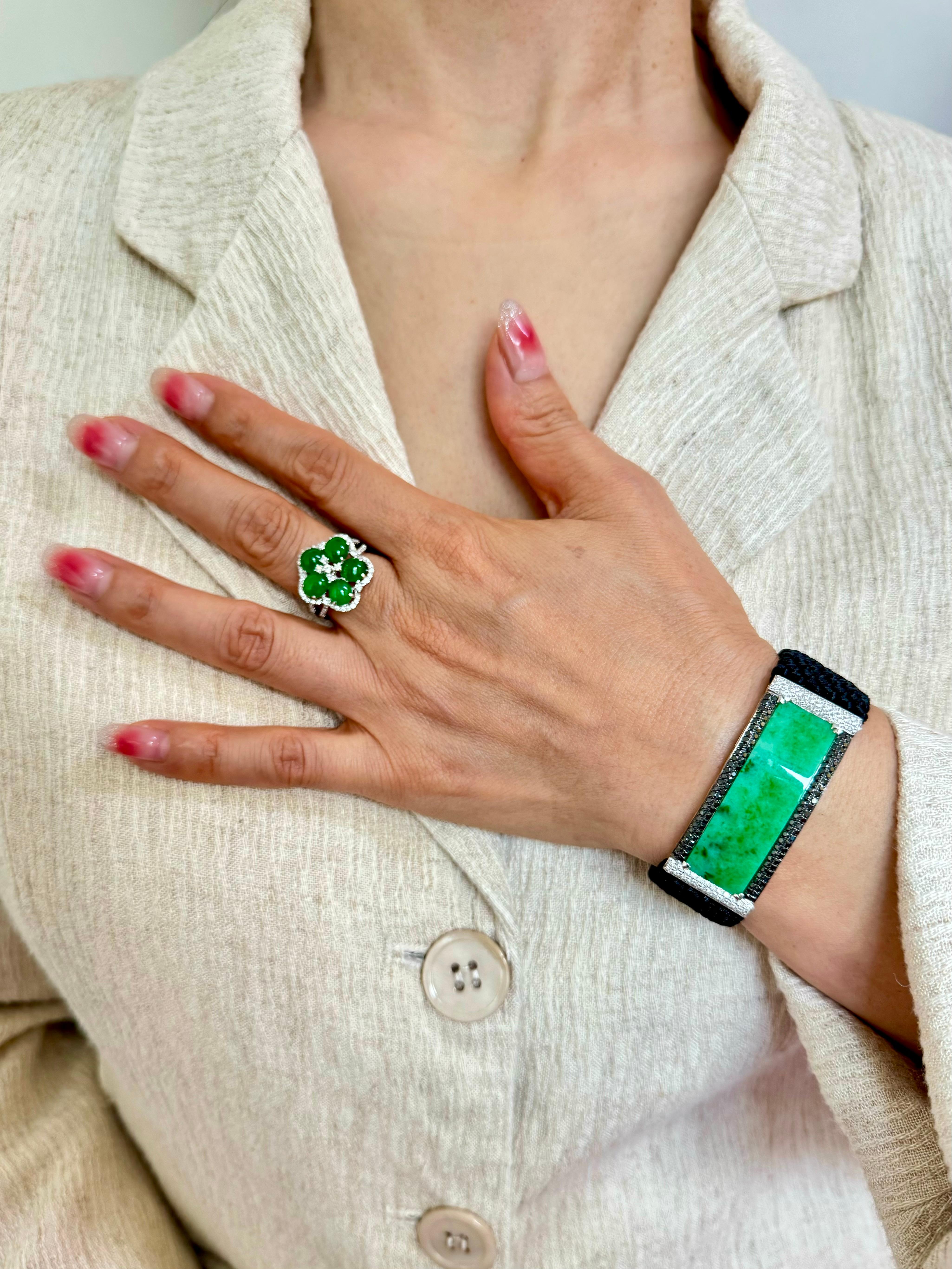Vintage Certified Natural Apple Green Jade, White & Black Diamond Bracelet. For Sale 4