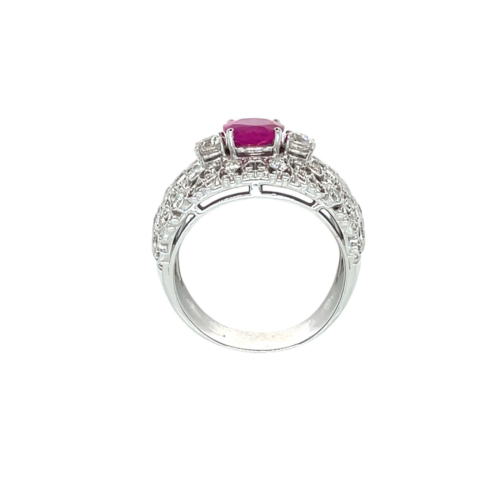 Vintage Certified No Heat Burma Ruby Diamond Engraved Gold Ring For Sale 1