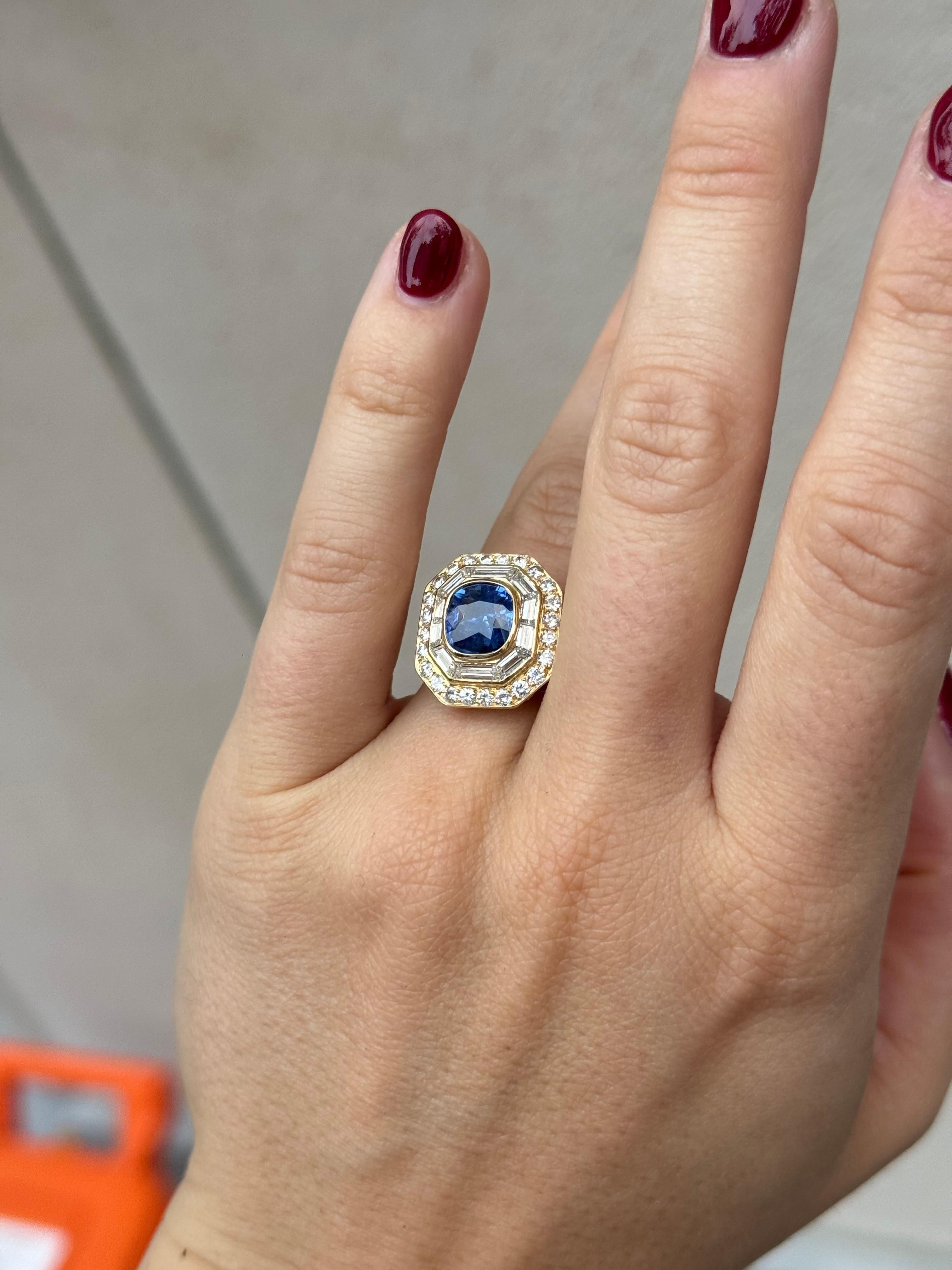 Anello con zaffiro e diamante d'epoca certificato e non riscaldato da 3,08 carati in vendita 1