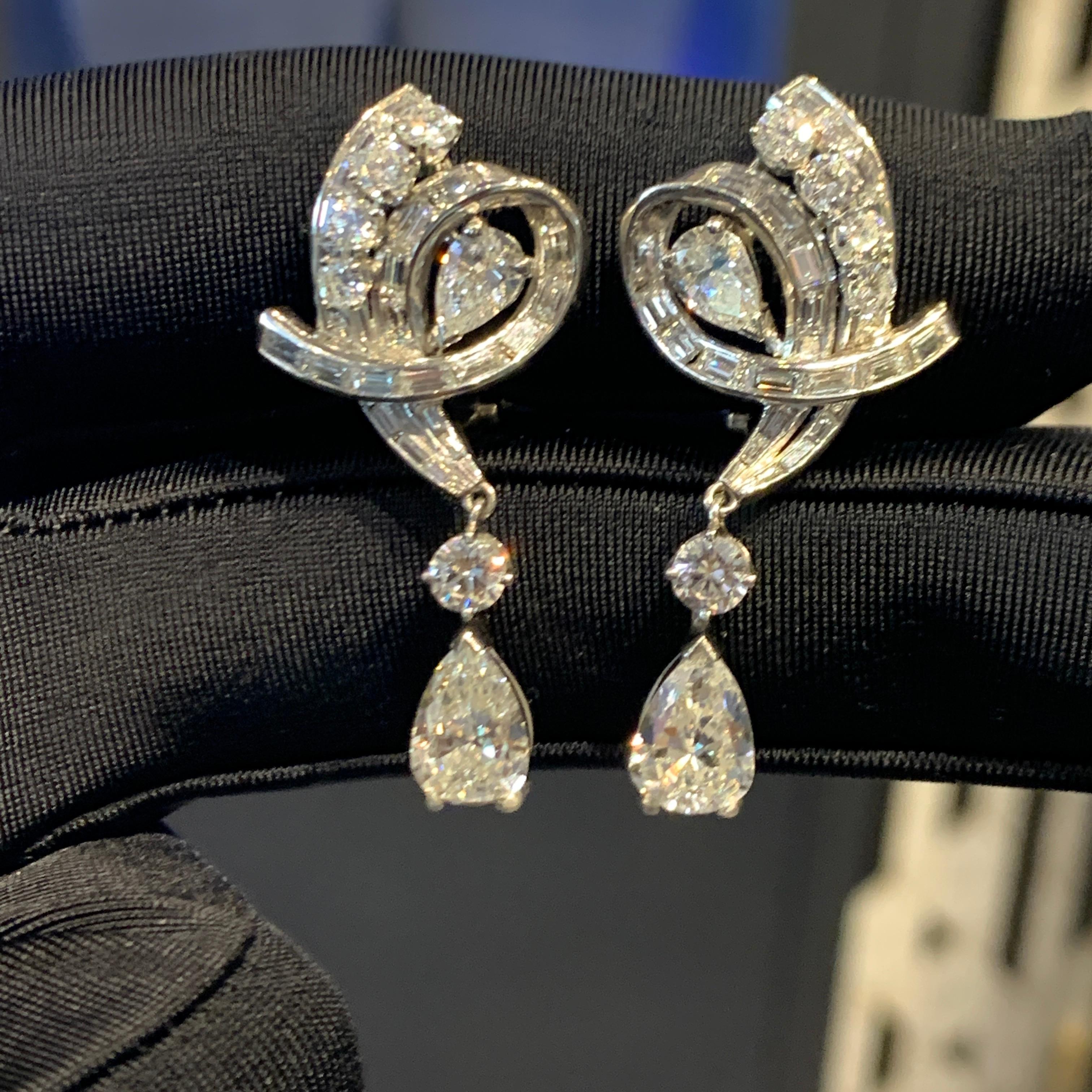 Vintage Certified Pear Shaped Diamond Earrings For Sale 1