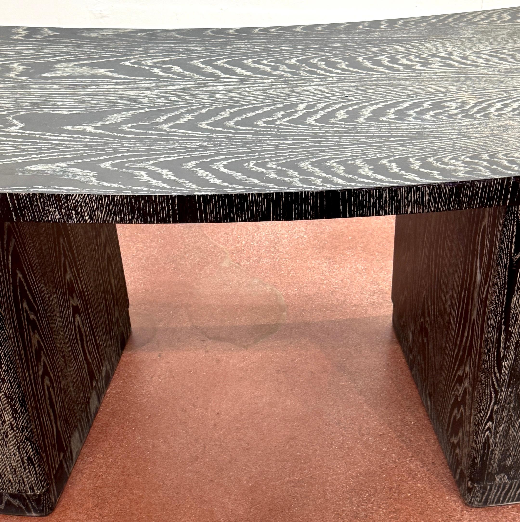 Bureau de direction vintage en Oak Oak, dans le style de James Mont en vente 4