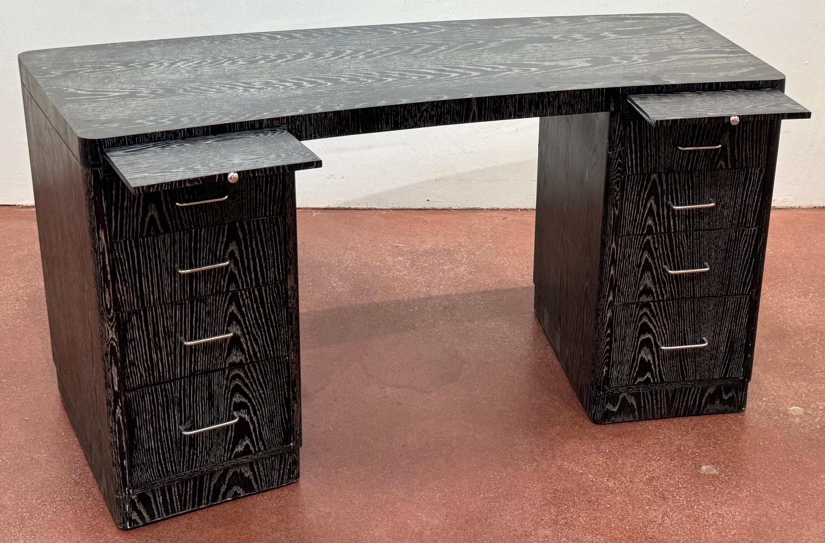 Américain Bureau de direction vintage en Oak Oak, dans le style de James Mont en vente