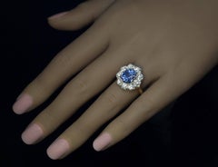 Anillo de compromiso vintage con zafiro de Ceilán y diamantes