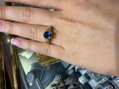 Vintage Ceylon Sapphire Diamond Ring 2.26 Carat Oval Sapphire 18K Gold