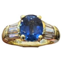 Vintage Ceylon Sapphire Diamond Ring 2.26 Carat Oval Sapphire 18K Gold