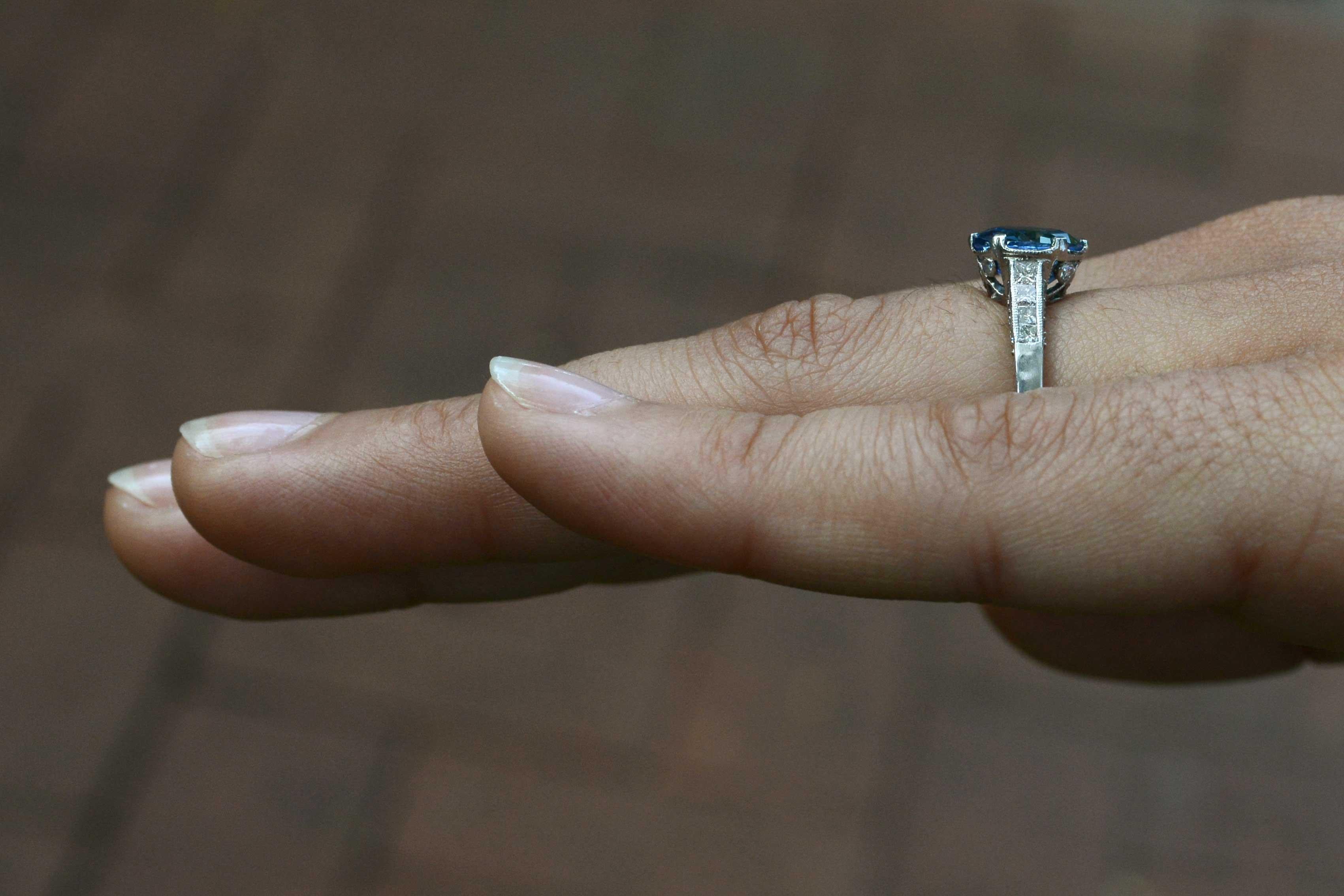 cornflower blue sapphire engagement ring
