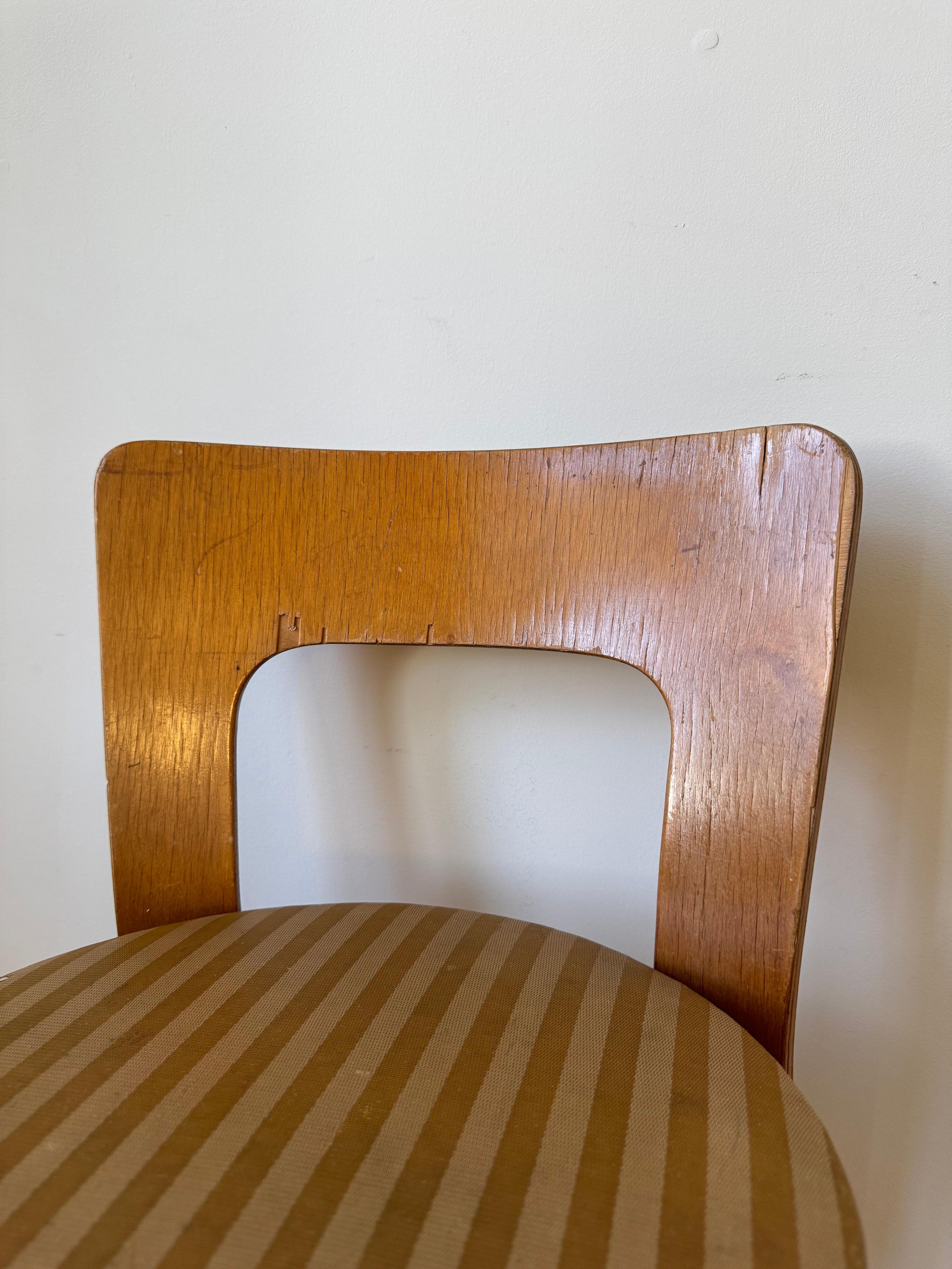 Vintage Chair 65 by Alvar Aalto for Artek, 1940-50s For Sale 5