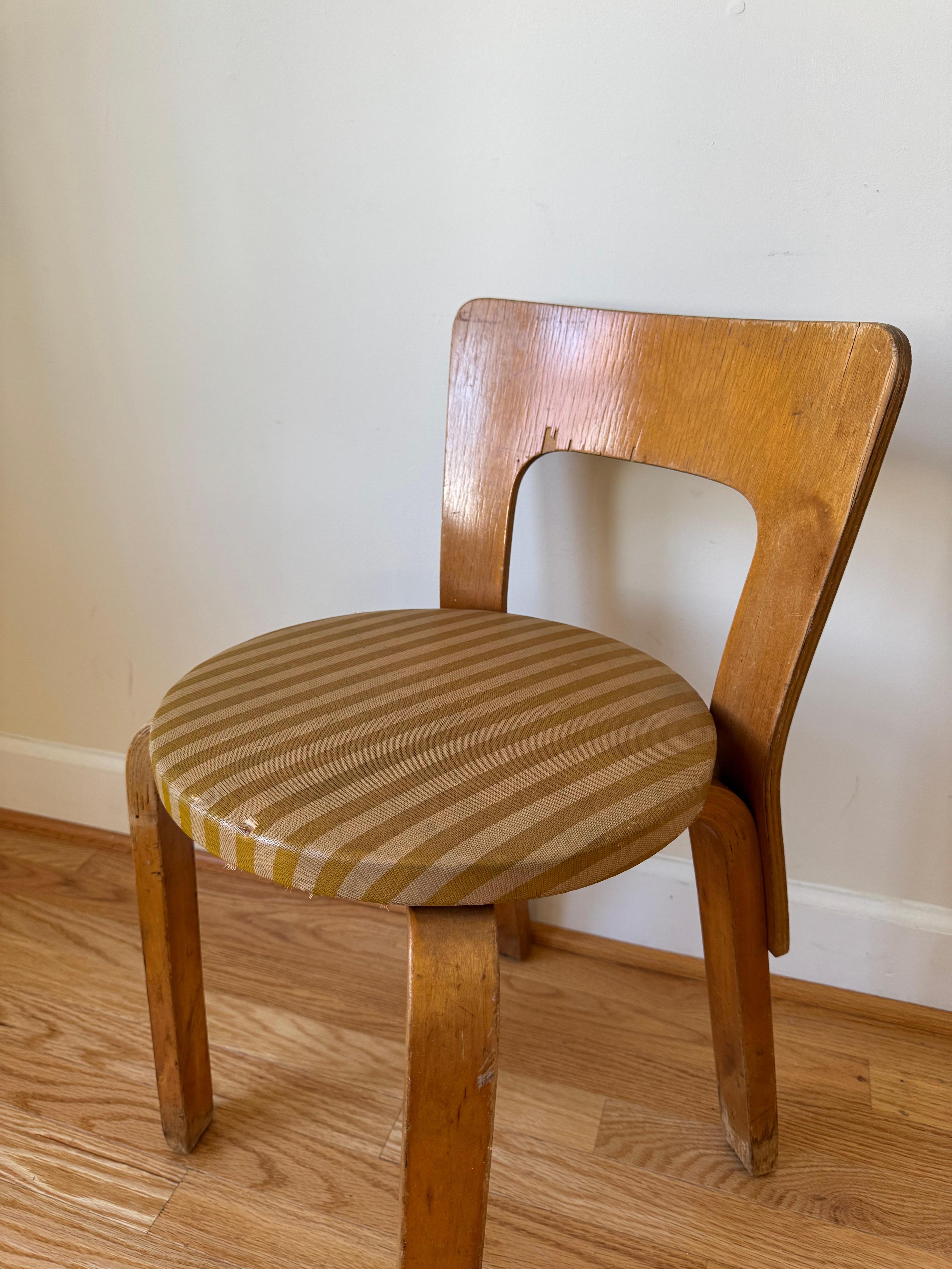Bentwood Vintage Chair 65 by Alvar Aalto for Artek, 1940-50s For Sale