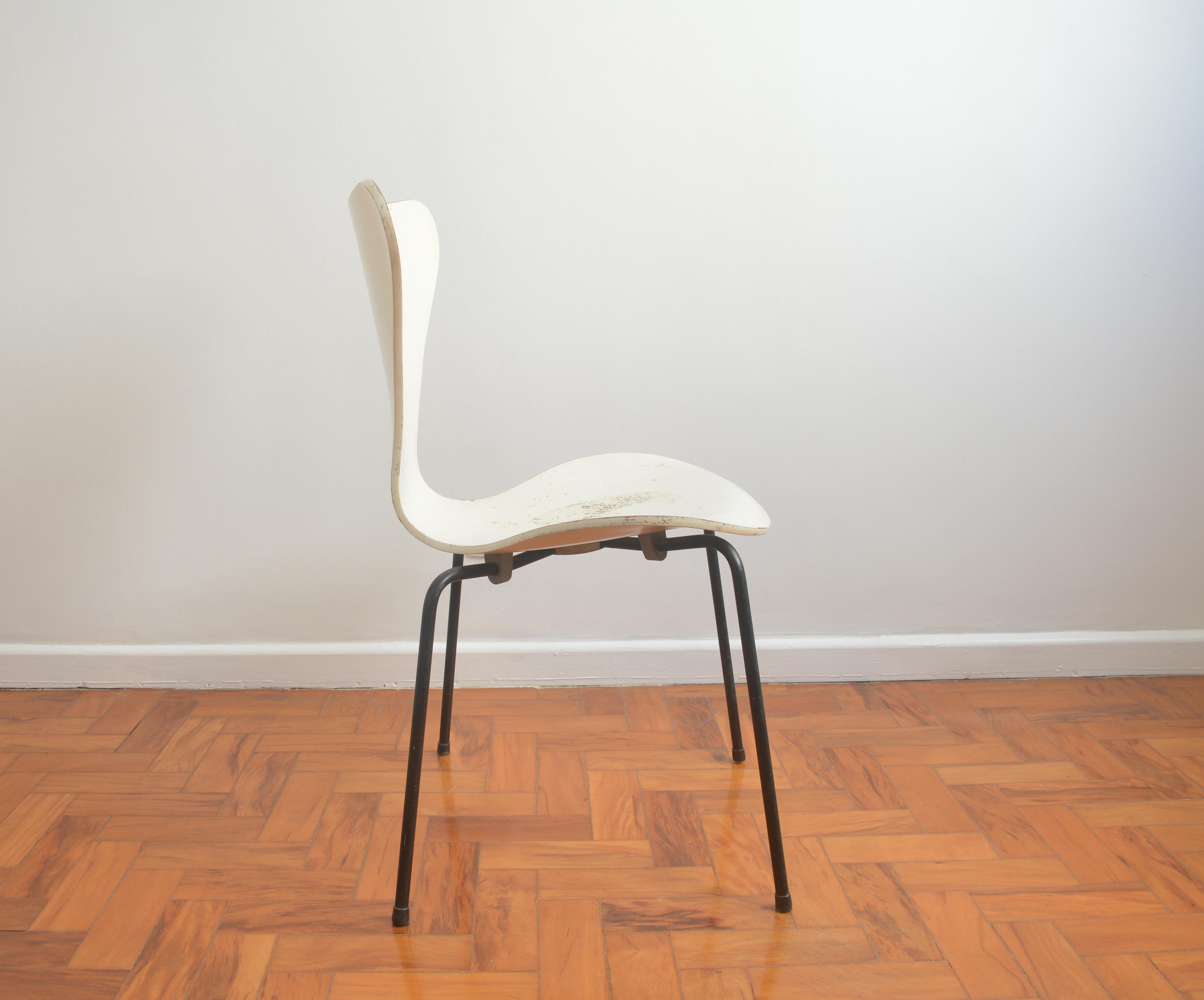 Mid-Century Modern Vintage Chair by Arne Jacobsen for Probjeto For Sale