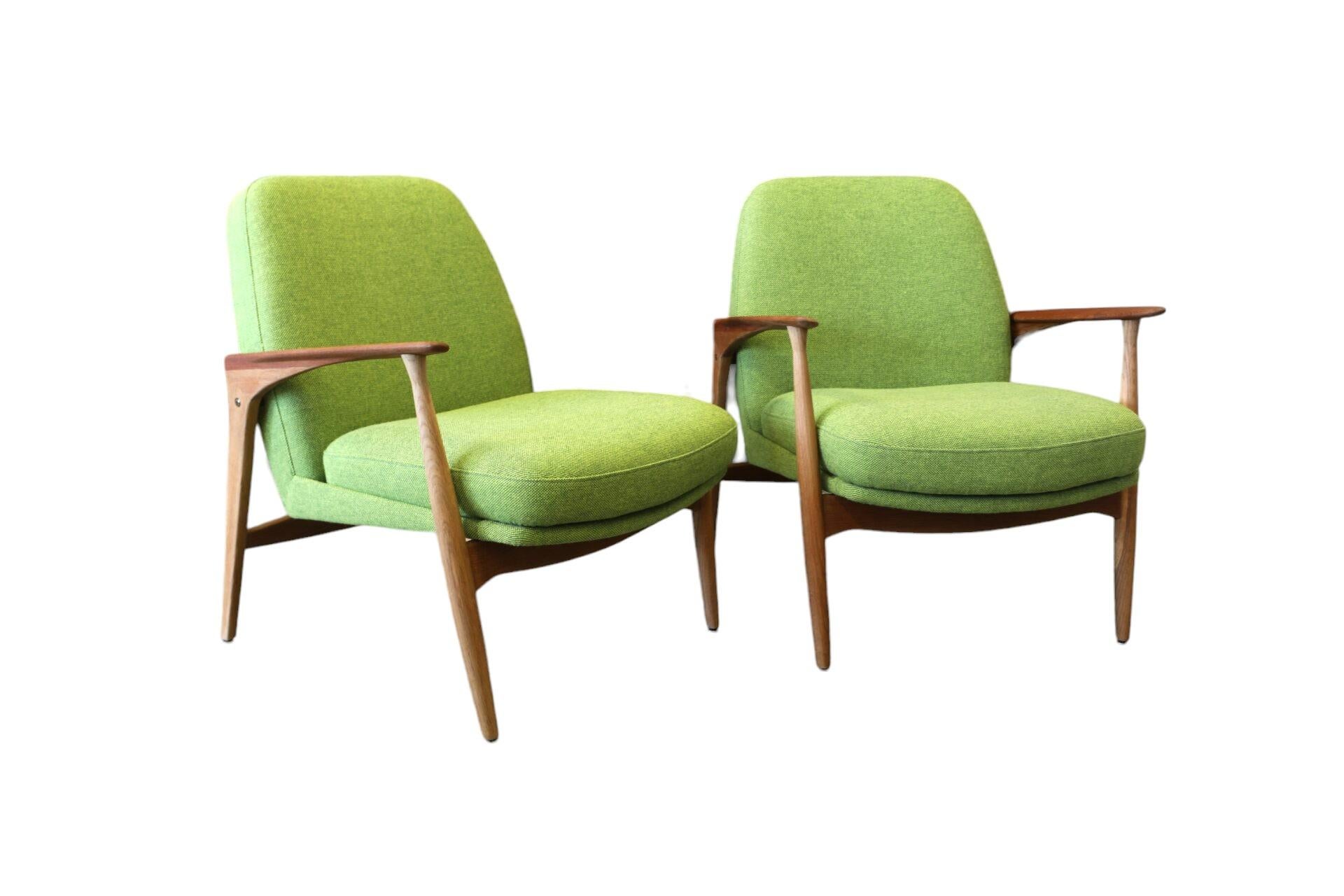 Vintage Chair in Teak and Oak by Ib Kofod-Larsen, 1960s For Sale 3
