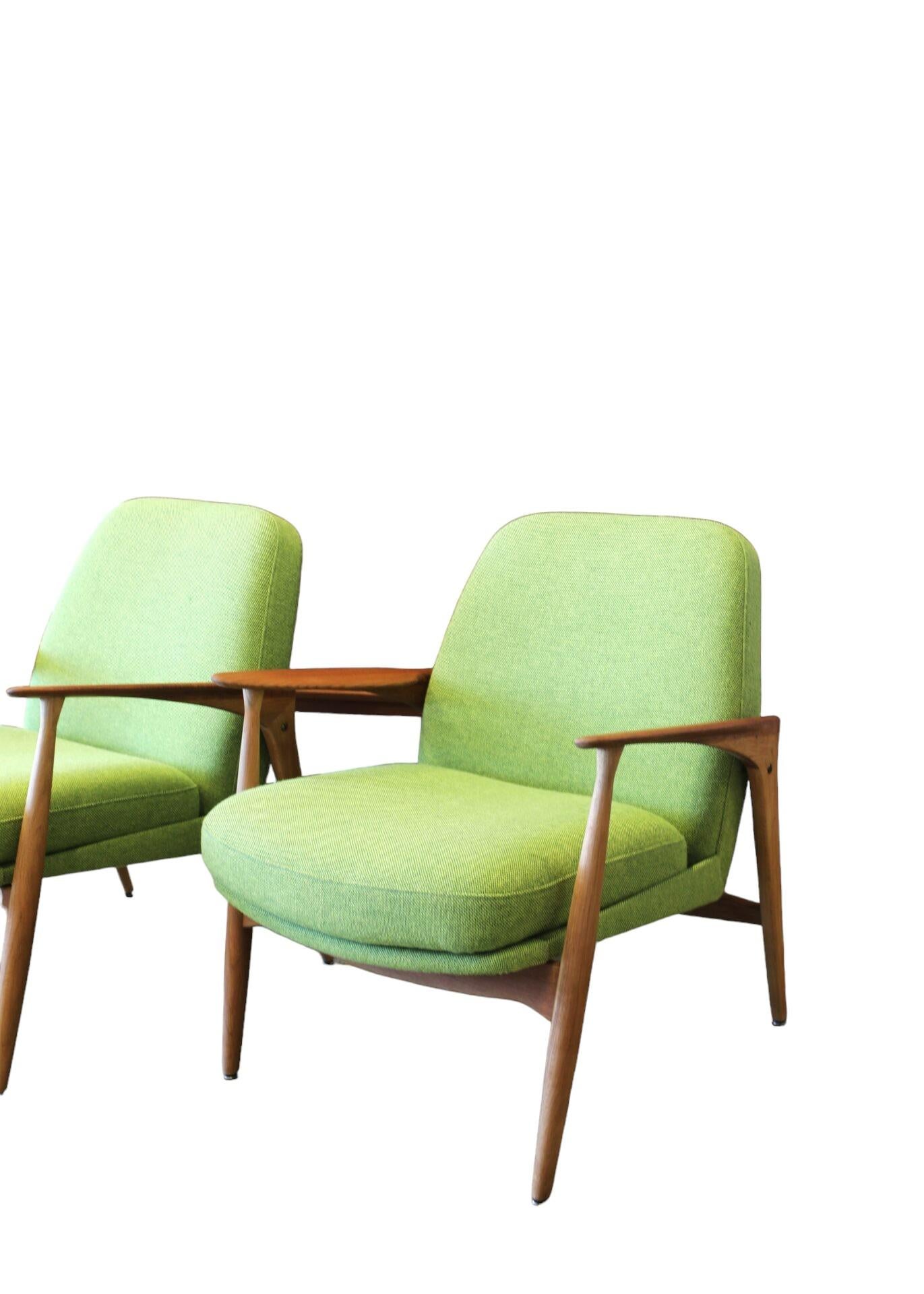Vintage Chair in Teak and Oak by Ib Kofod-Larsen, 1960s For Sale 6