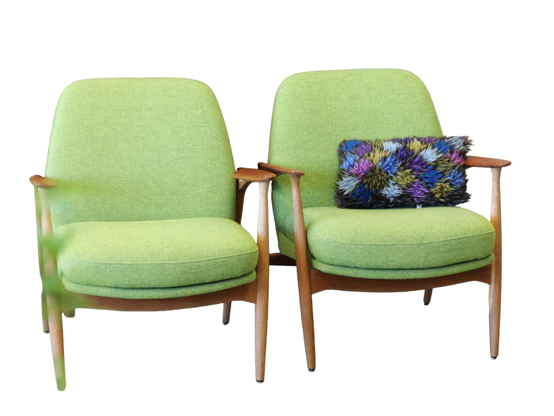 Fabric Vintage Chair in Teak and Oak by Ib Kofod-Larsen, 1960s For Sale