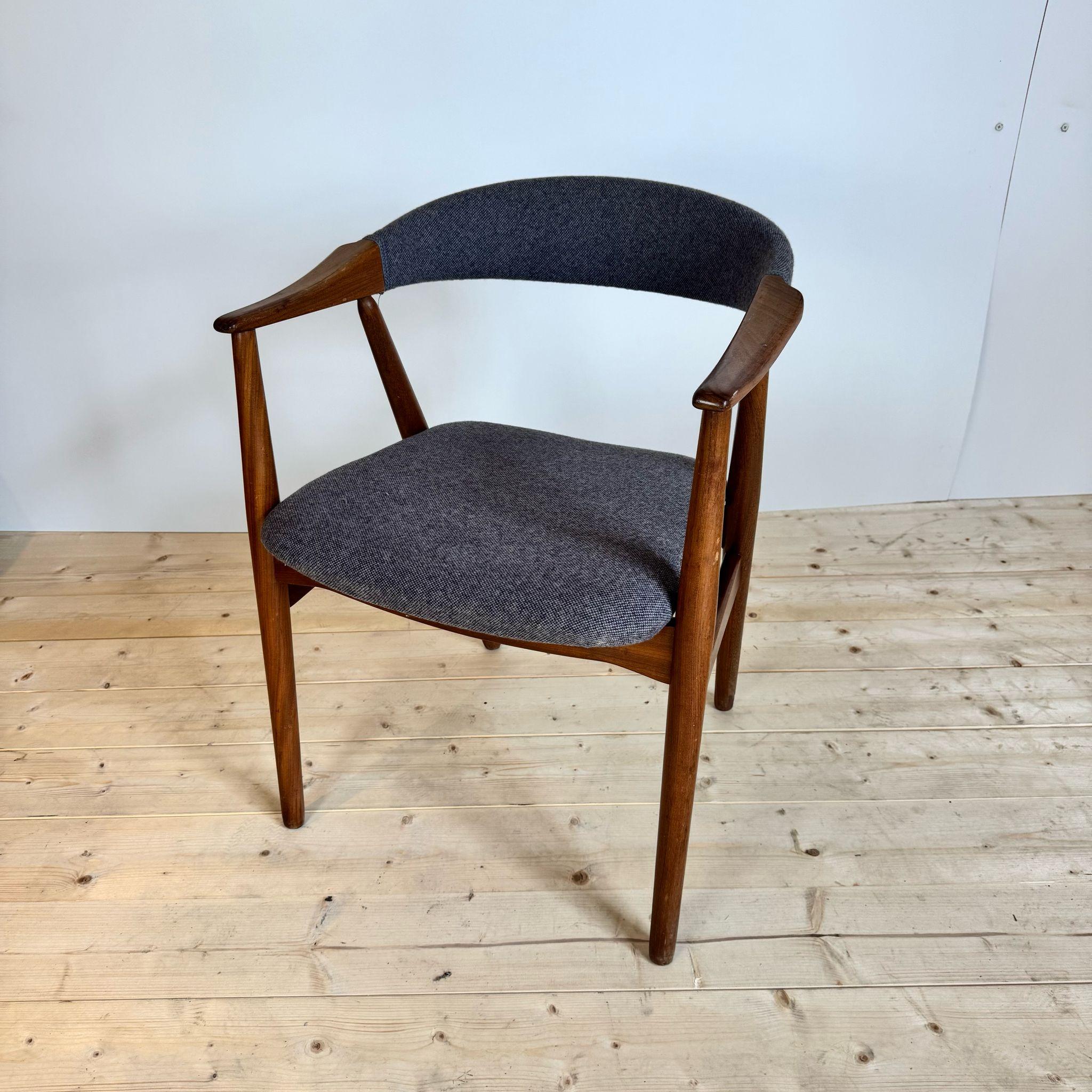 Veneer Vintage chair, T.H Harlev for Farstrup Møbelfabrik, Denmark 1960s For Sale
