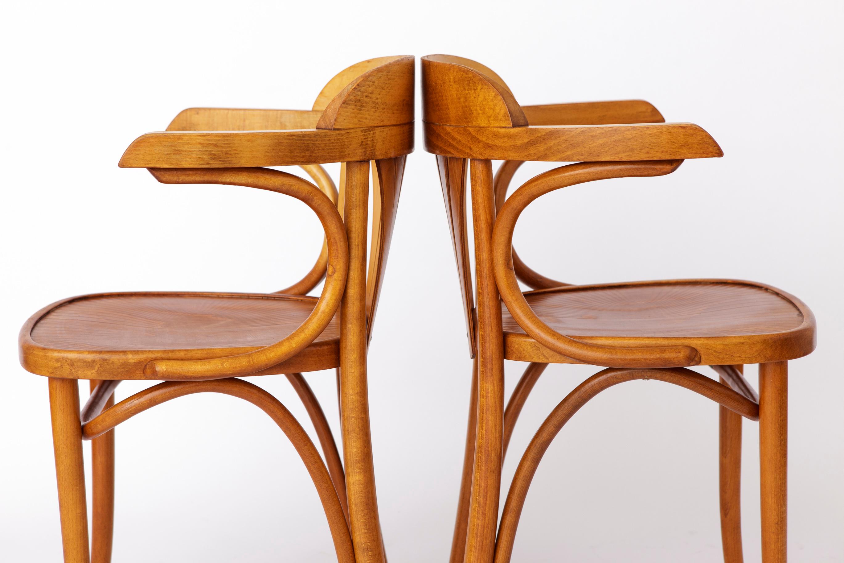 Sillas Vintage de Radomsko ZMG, Polonia, Madera curvada, Haya, Años 70 Teca en venta