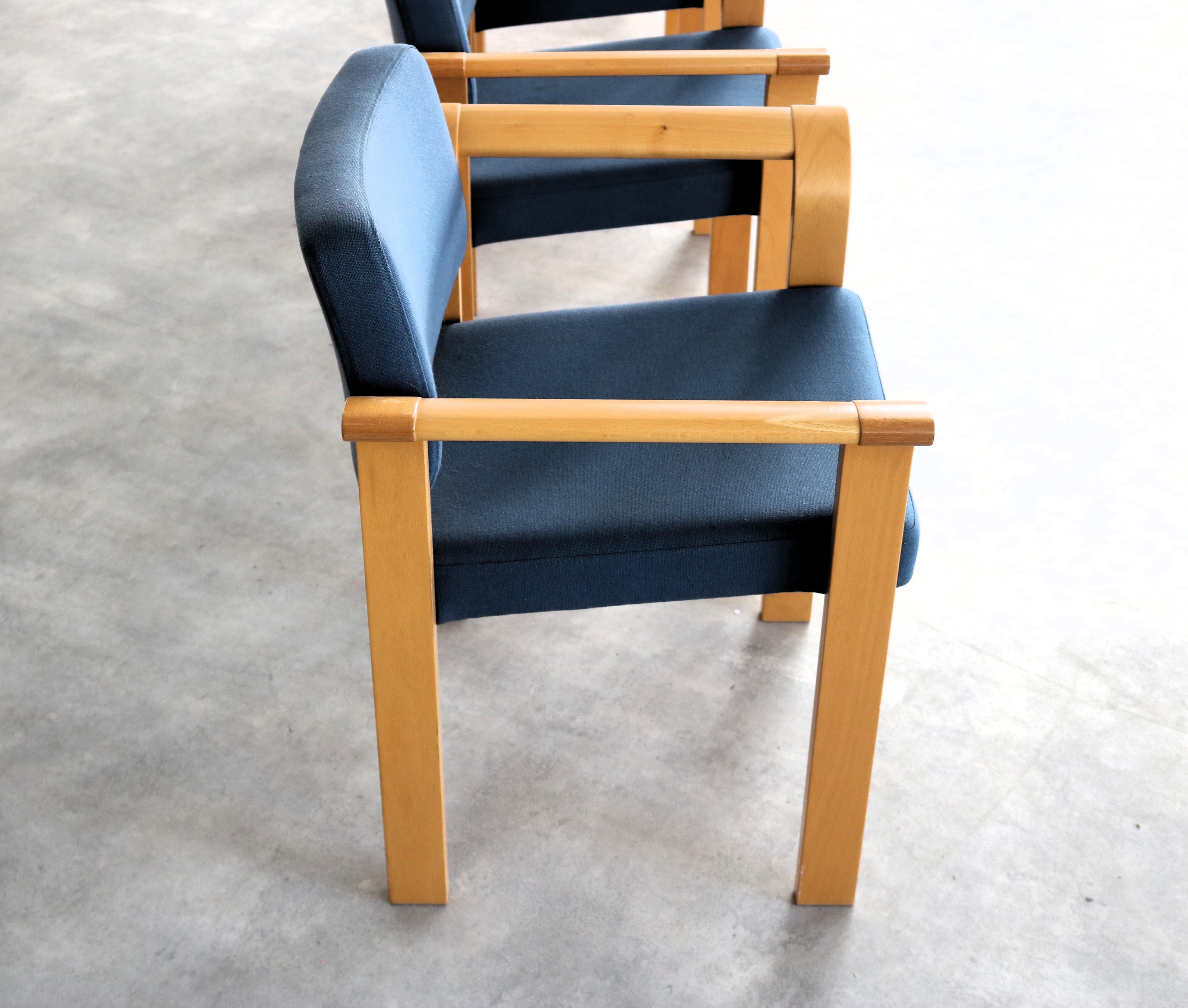 Chaises Vintage  chaises de salle à manger  Magnus Olesen en vente 1