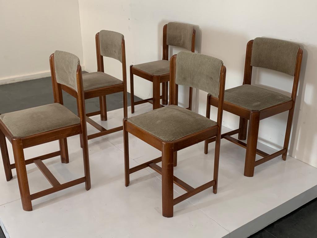 Late 20th Century Vintage Chairs in Walnut and Beech, 1970s, Set of 5 For Sale