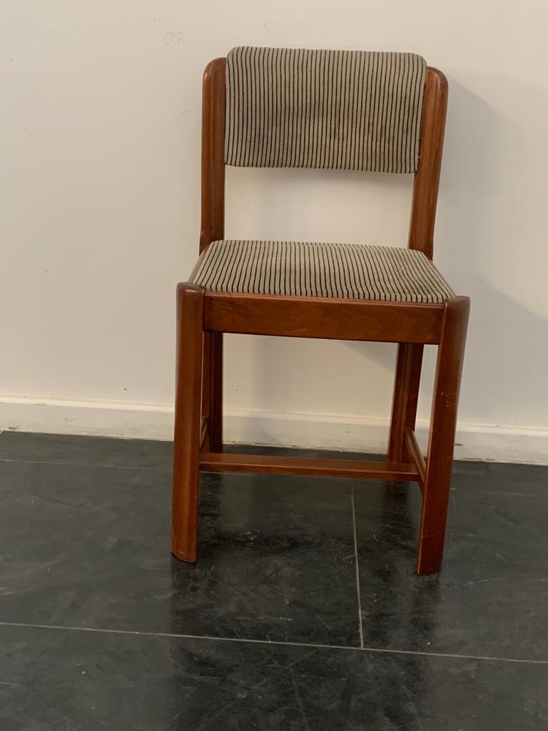 Vintage Chairs in Walnut and Beech, 1970s, Set of 5 For Sale 3
