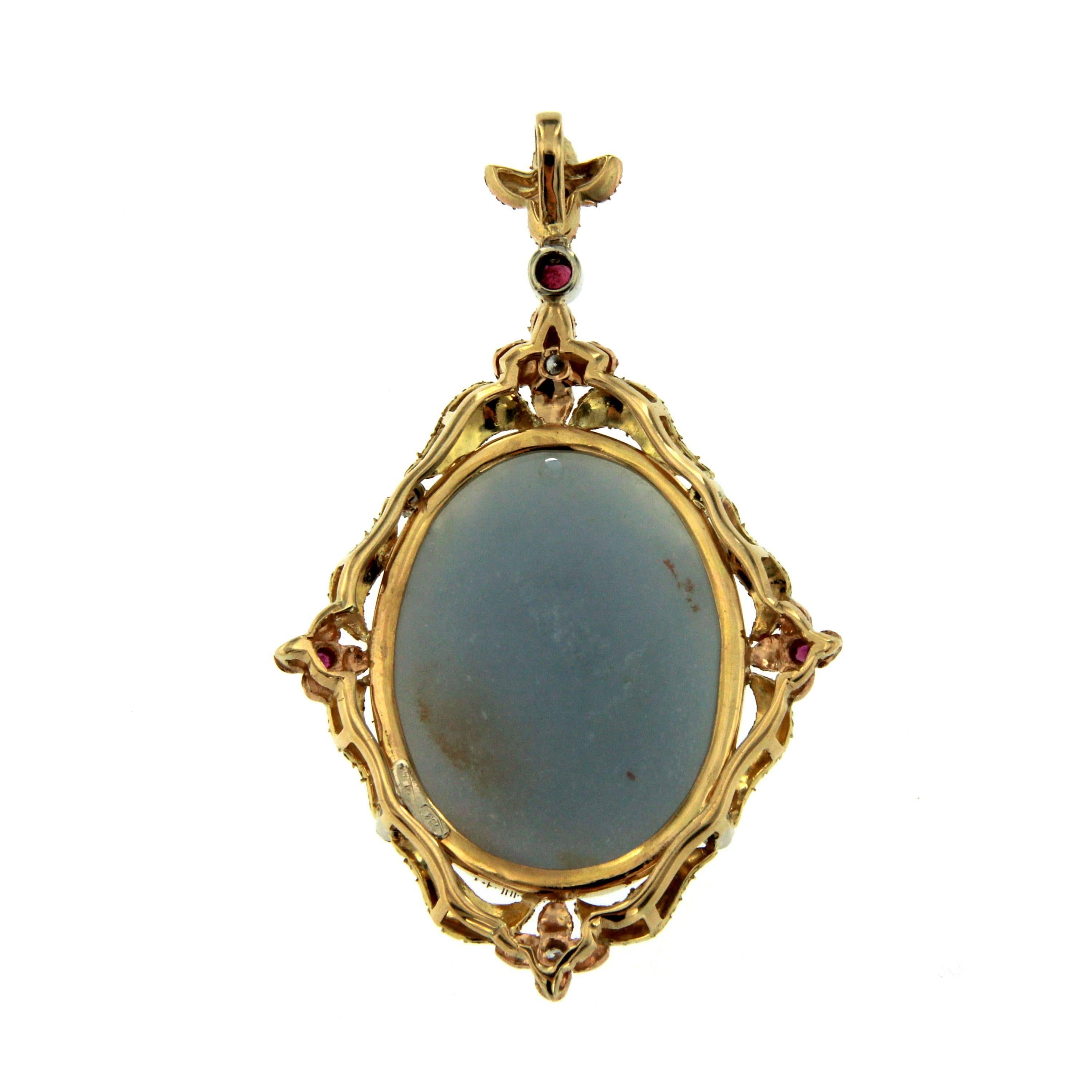 Vintage Chalcedony Buddha Diamond Ruby Two-Color Gold Pendant In Excellent Condition In Napoli, Italy