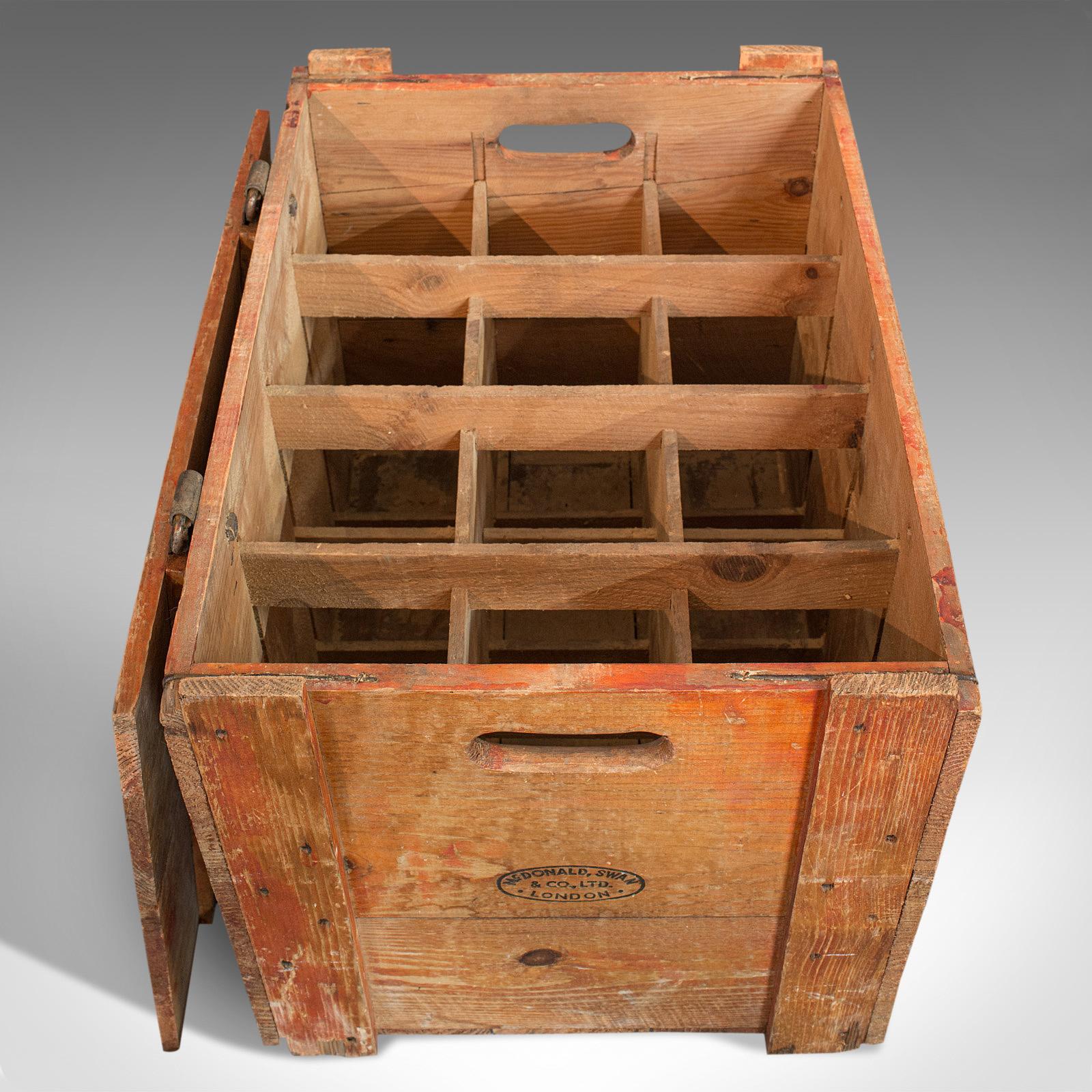 Vintage Champagne Case English Pine Chest Wine Carrier, 20th Century, circa 1950 2
