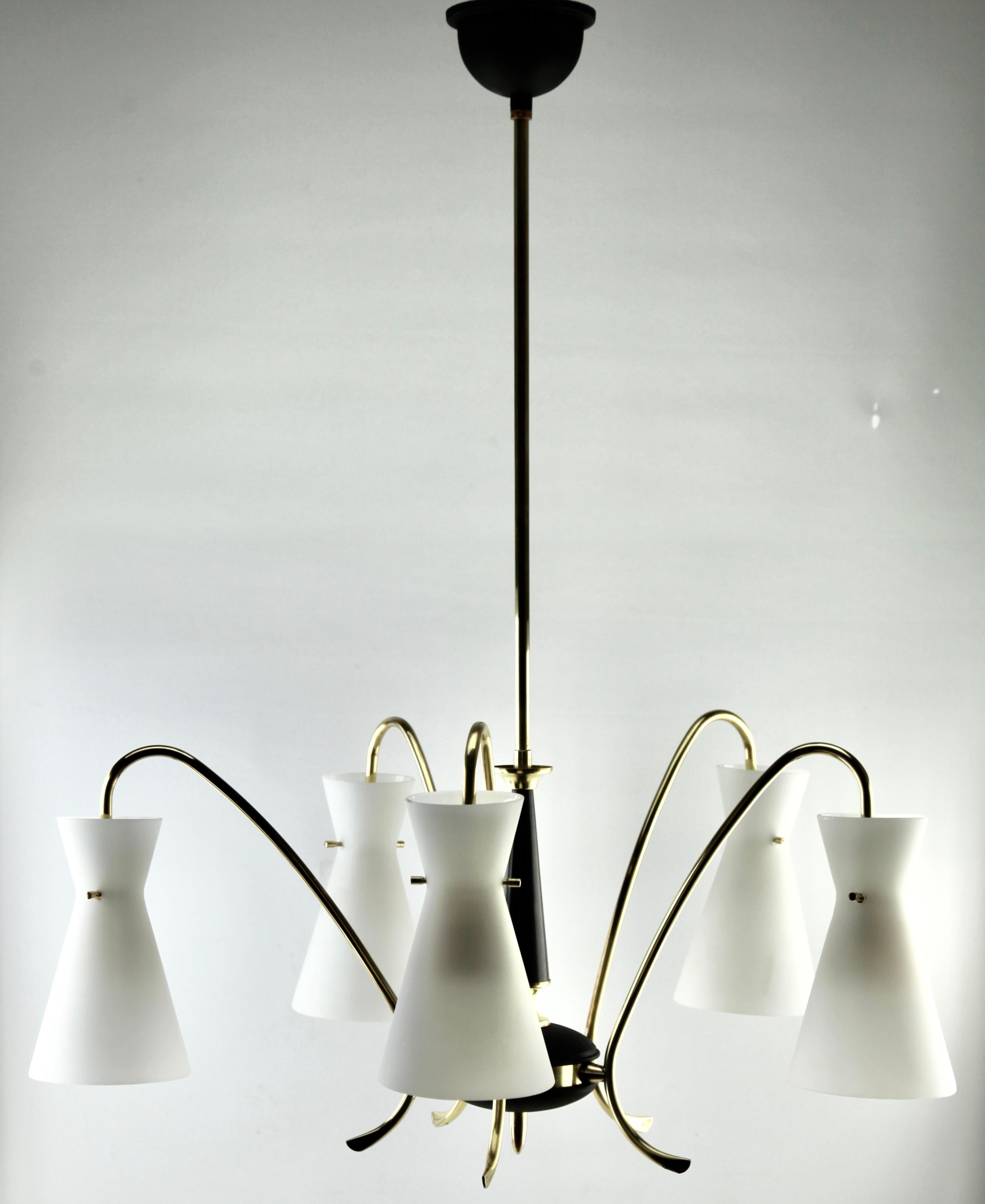 5 arms chandelier style of Stilnovo. Model Diablo
Photography fails to capture the simple elegant illumination provided by this lamp.

Recently cleaned and polished so that it in excellent condition and in full working order 
has also been
