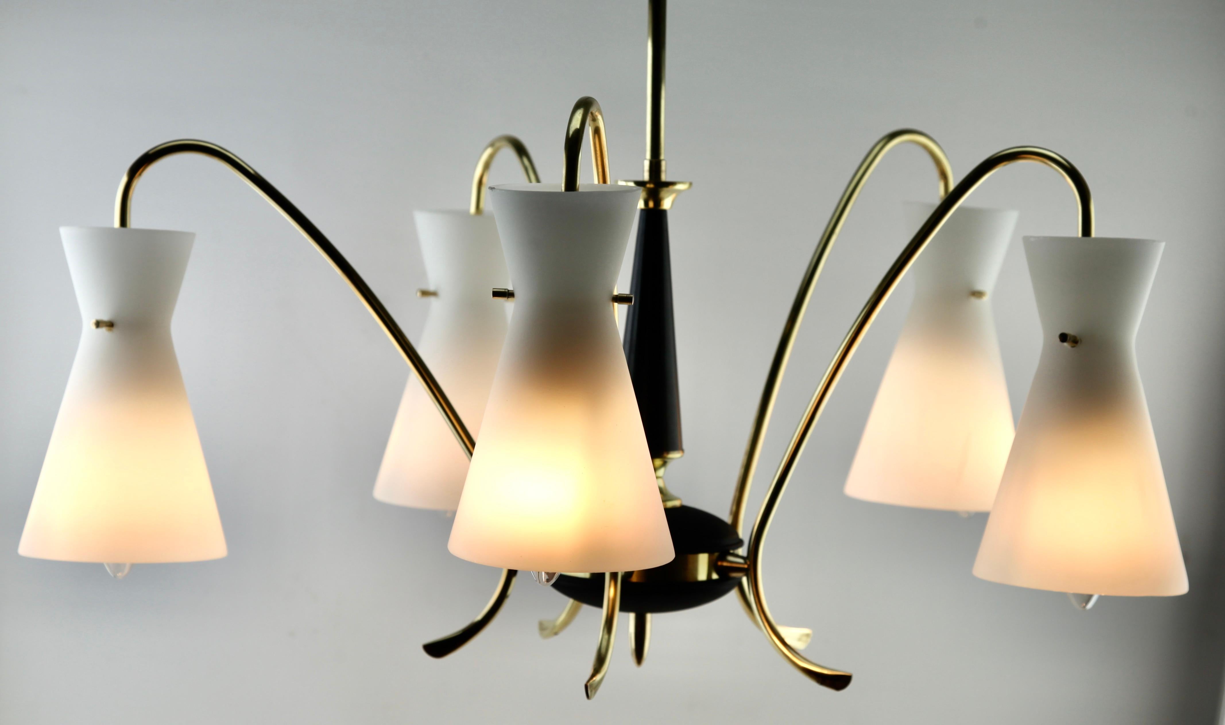 Vintage Chandelier Diablo in the Style of Stilnovo 5 Arms, Italian, 1960s In Good Condition For Sale In Verviers, BE