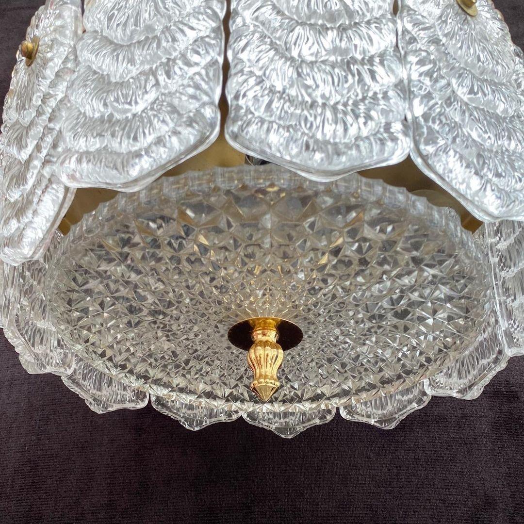 Vintage Mid Century Chandelier by Doria, Germany.

1970’s.

Beautiful high-quality Doria Pendant Light it is good lighting solution for any room.

In good condition.

4 x E-27 socket.

The wiring is in working order.

The wiring is suitable for USA,