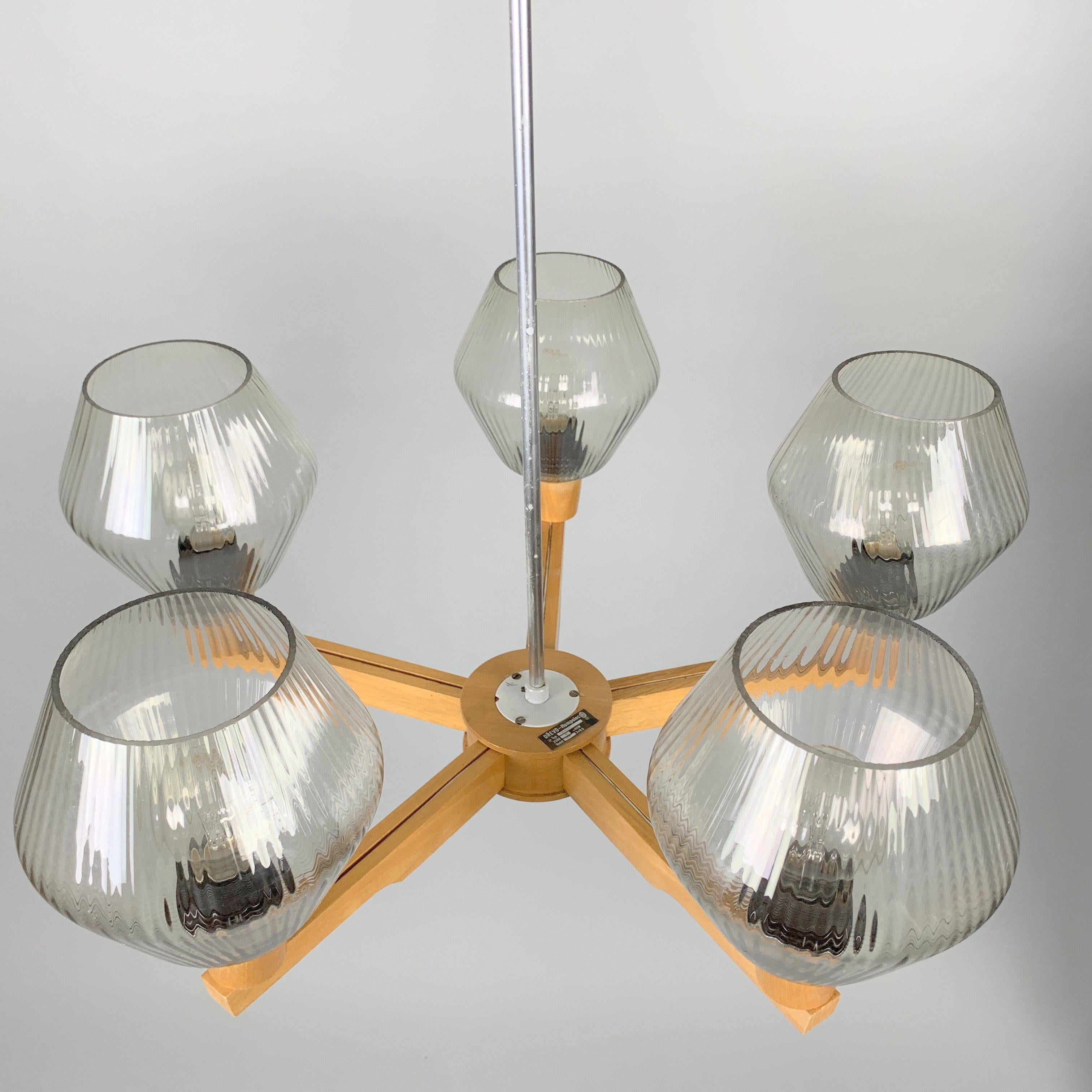 Vintage chandelier made by Drevo Humpolec in former Czechoslovakia in the 1970s. Good original condition. Bulbs: 5 x E27 or E26.