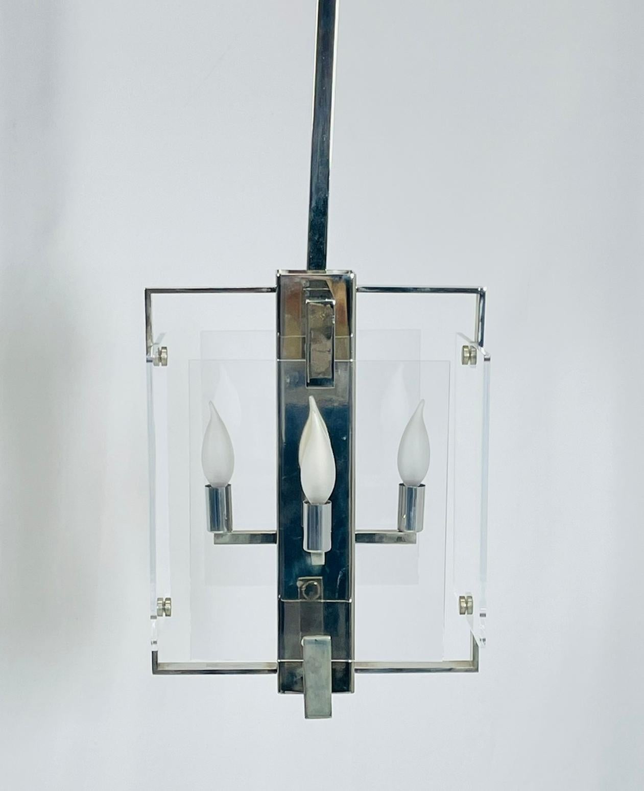 Vintage-Kronleuchter aus Lucite und poliertem Nickel von Charles Hollis Jones, USA 1970 (Postmoderne) im Angebot