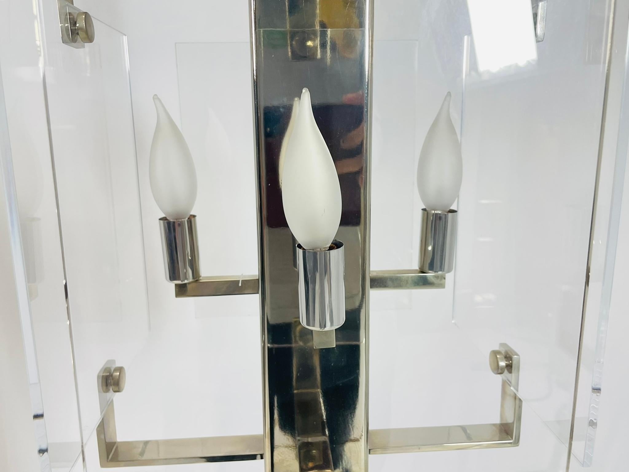 Vintage-Kronleuchter aus Lucite und poliertem Nickel von Charles Hollis Jones, USA 1970 im Angebot 2