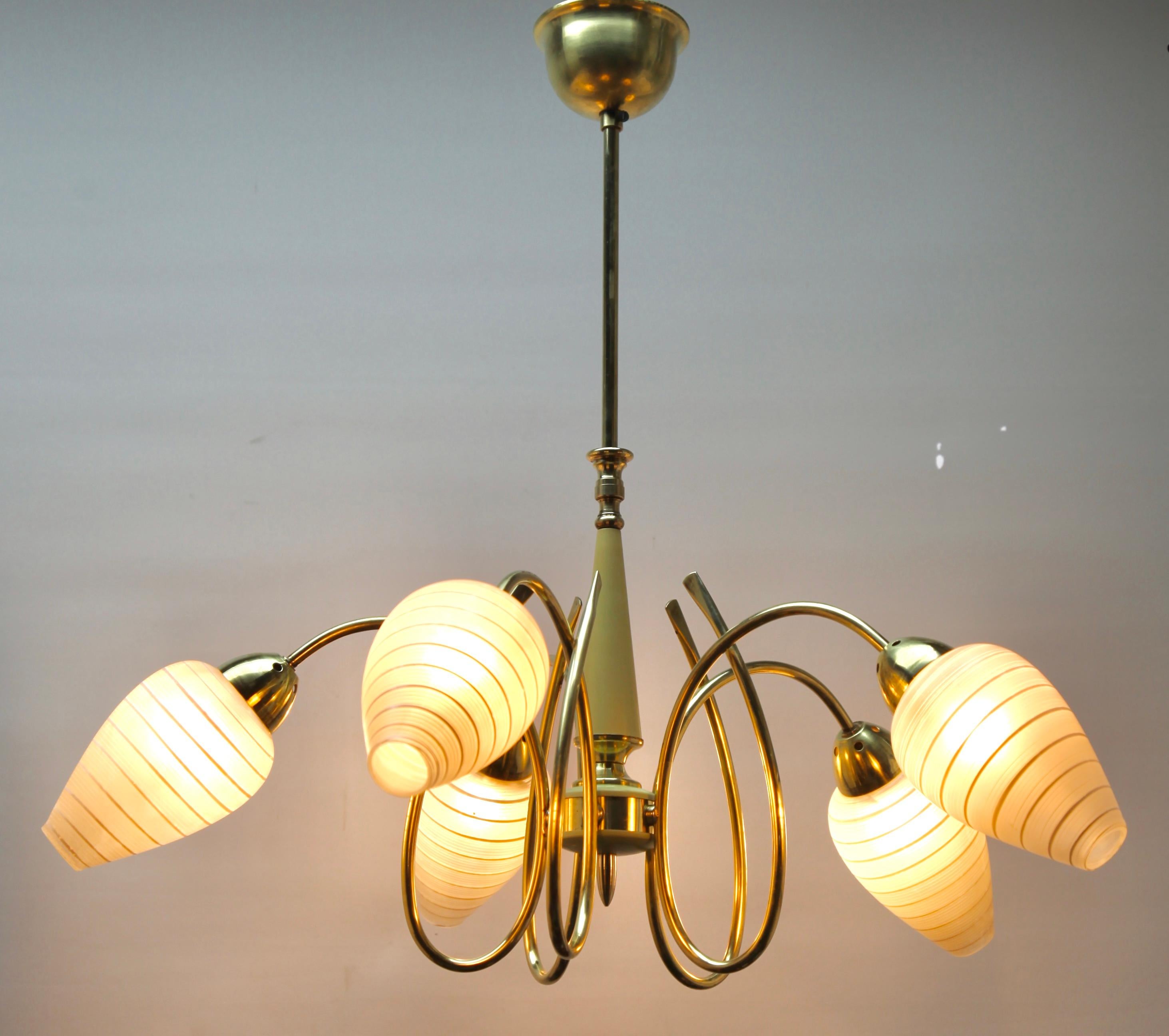 Vintage Chandelier in the Style of Stilnovo Five Arms Italian, 1960s For Sale 5
