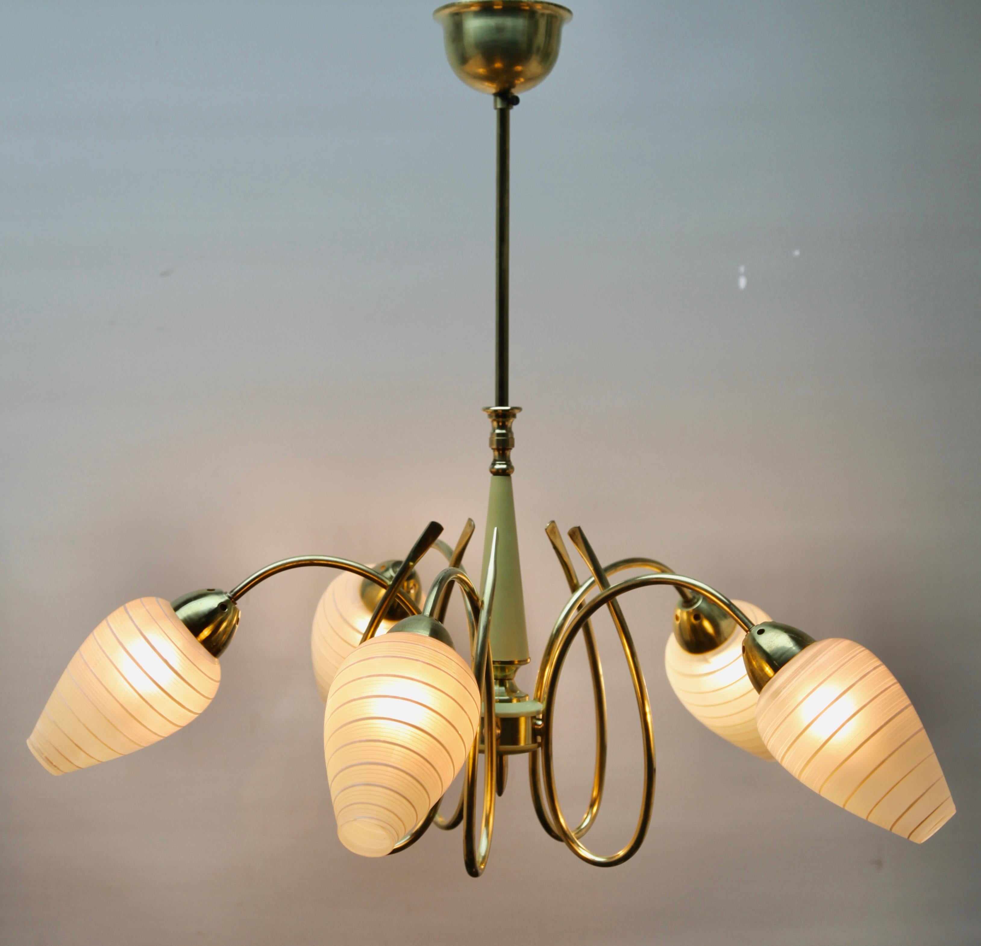 Mid-Century Modern Vintage Chandelier in the Style of Stilnovo Five Arms Italian, 1960s For Sale