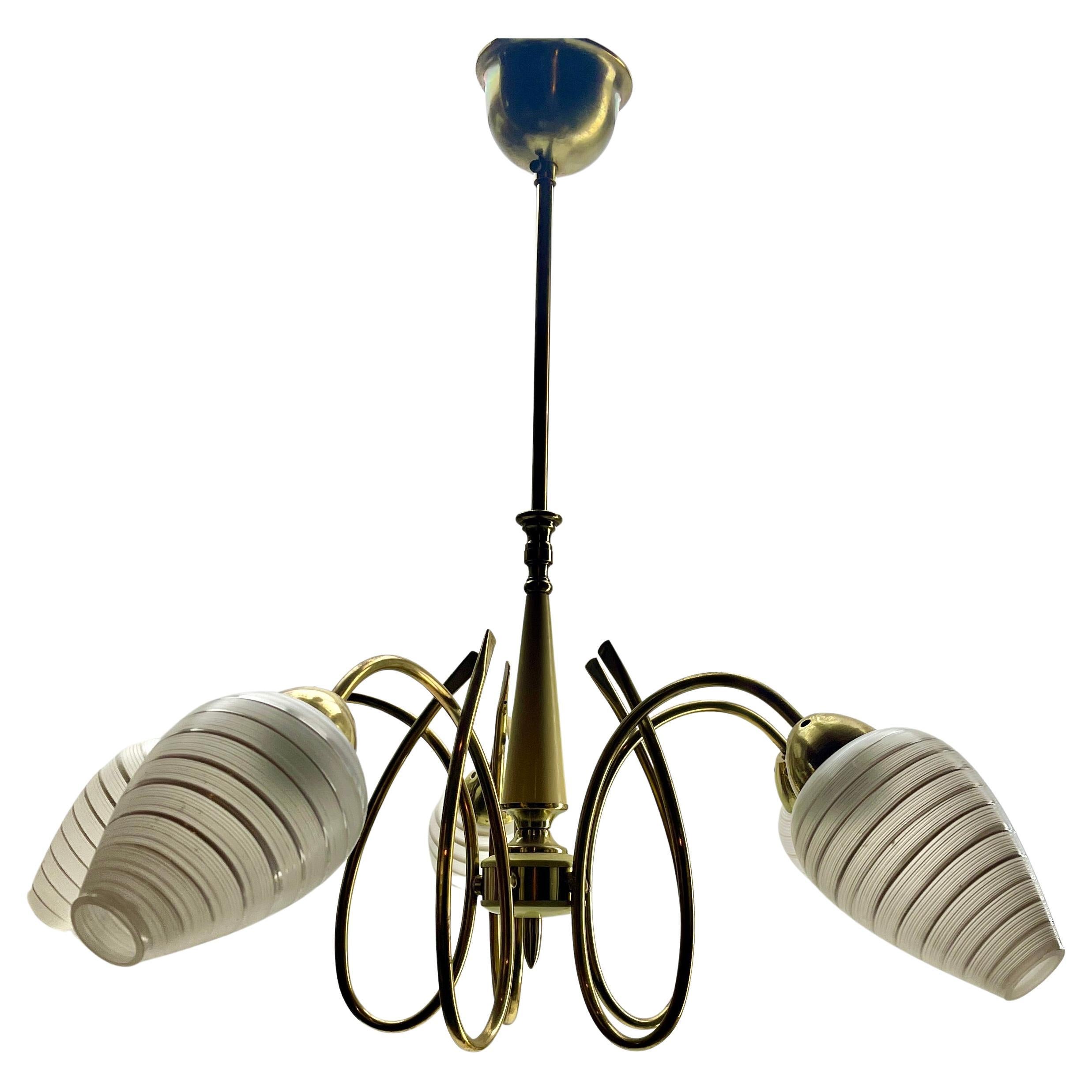 Machine-Made Vintage Chandelier in the Style of Stilnovo Five Arms Italian, 1960s For Sale