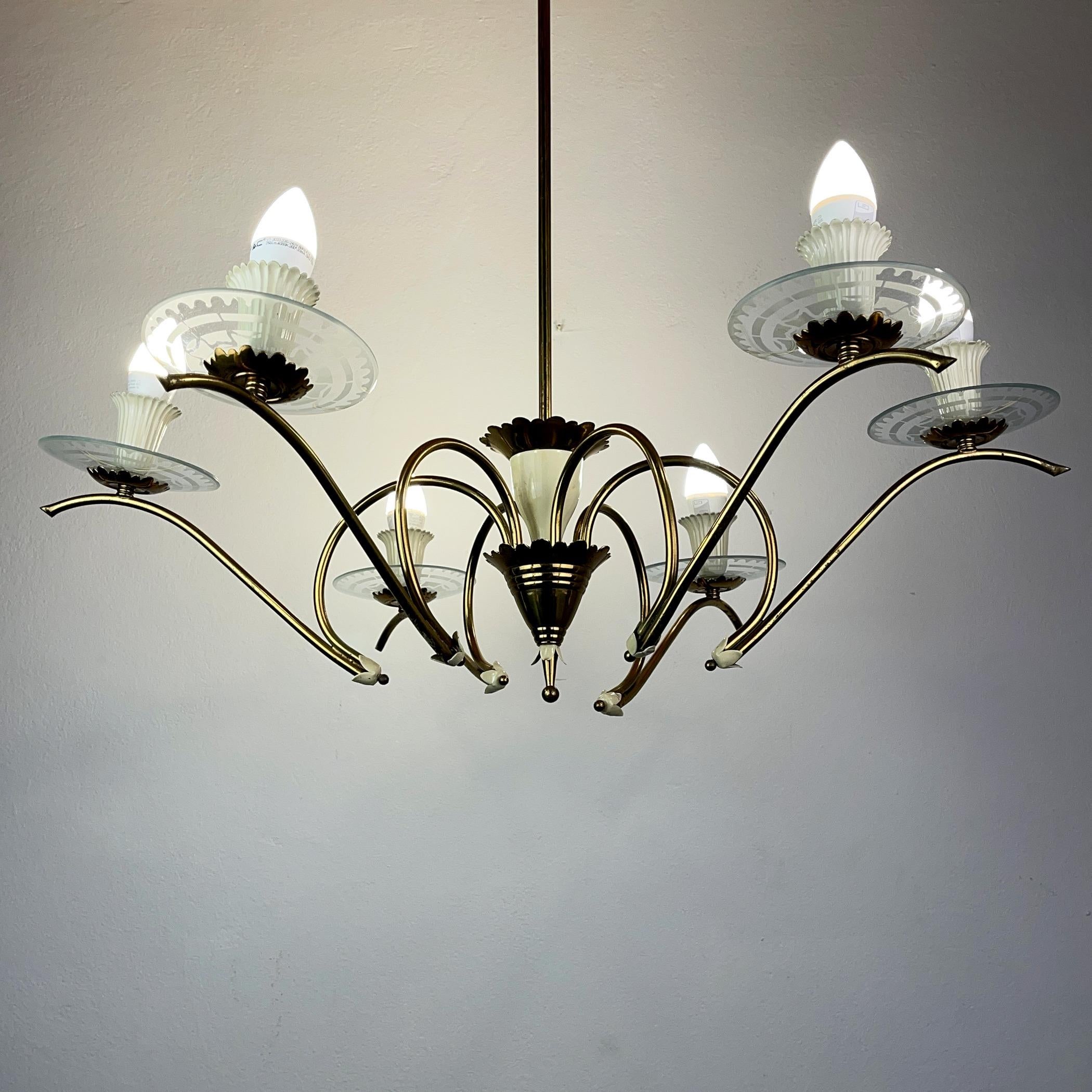 Laiton Vintage chandelier Spider by Pietro Chiesa for Fontana Arte Italy 1940s en vente