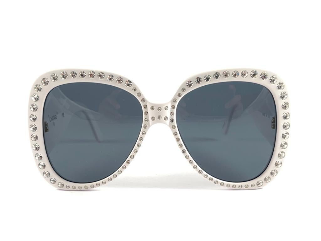 Vintage Chanel 05257 SAMPLE White Strass S/S 1994 Sunglasses Made In France 4