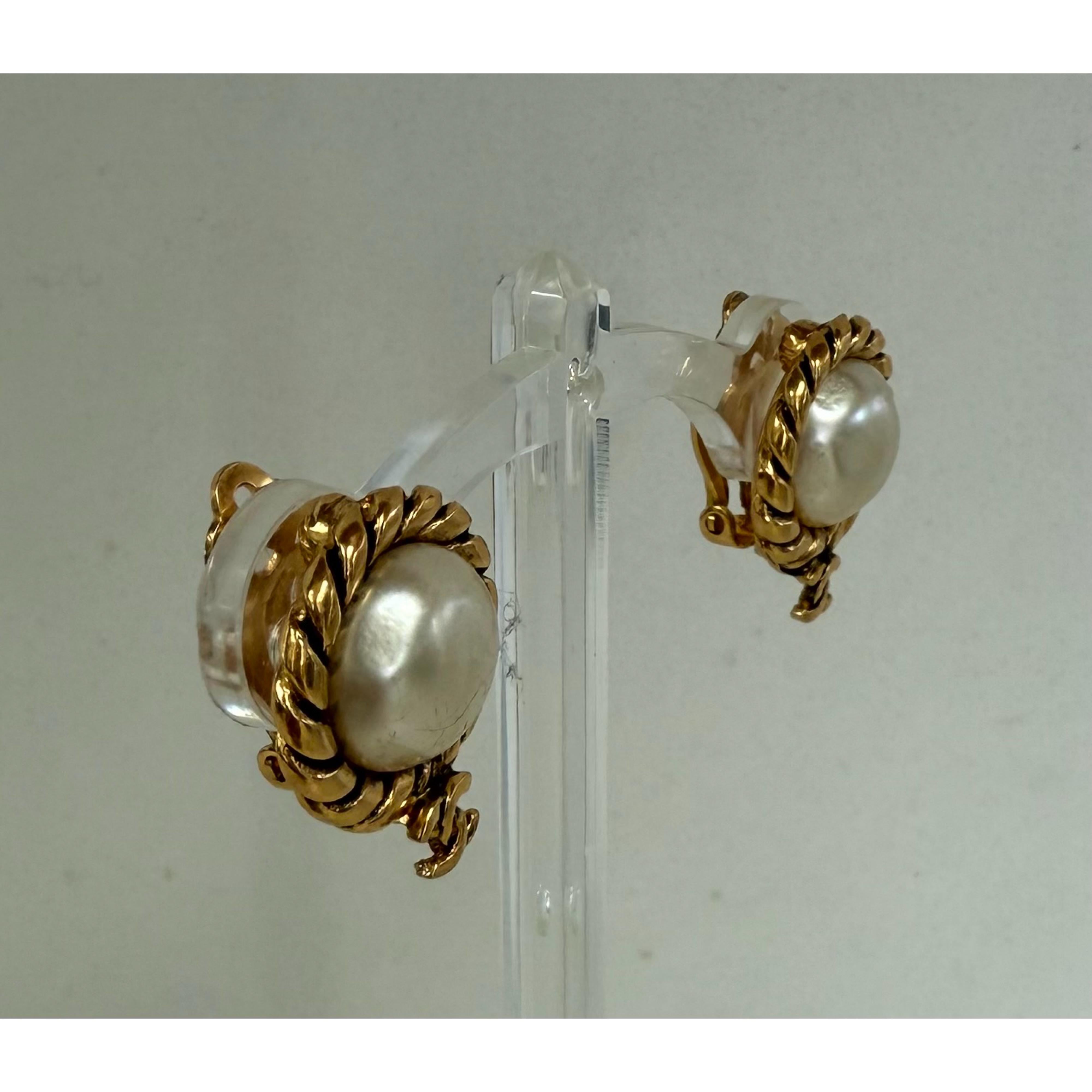 Vintage Chanel 1980s Gold Pearl Logo Clip On 80s Earrings, 1983 For Sale 3