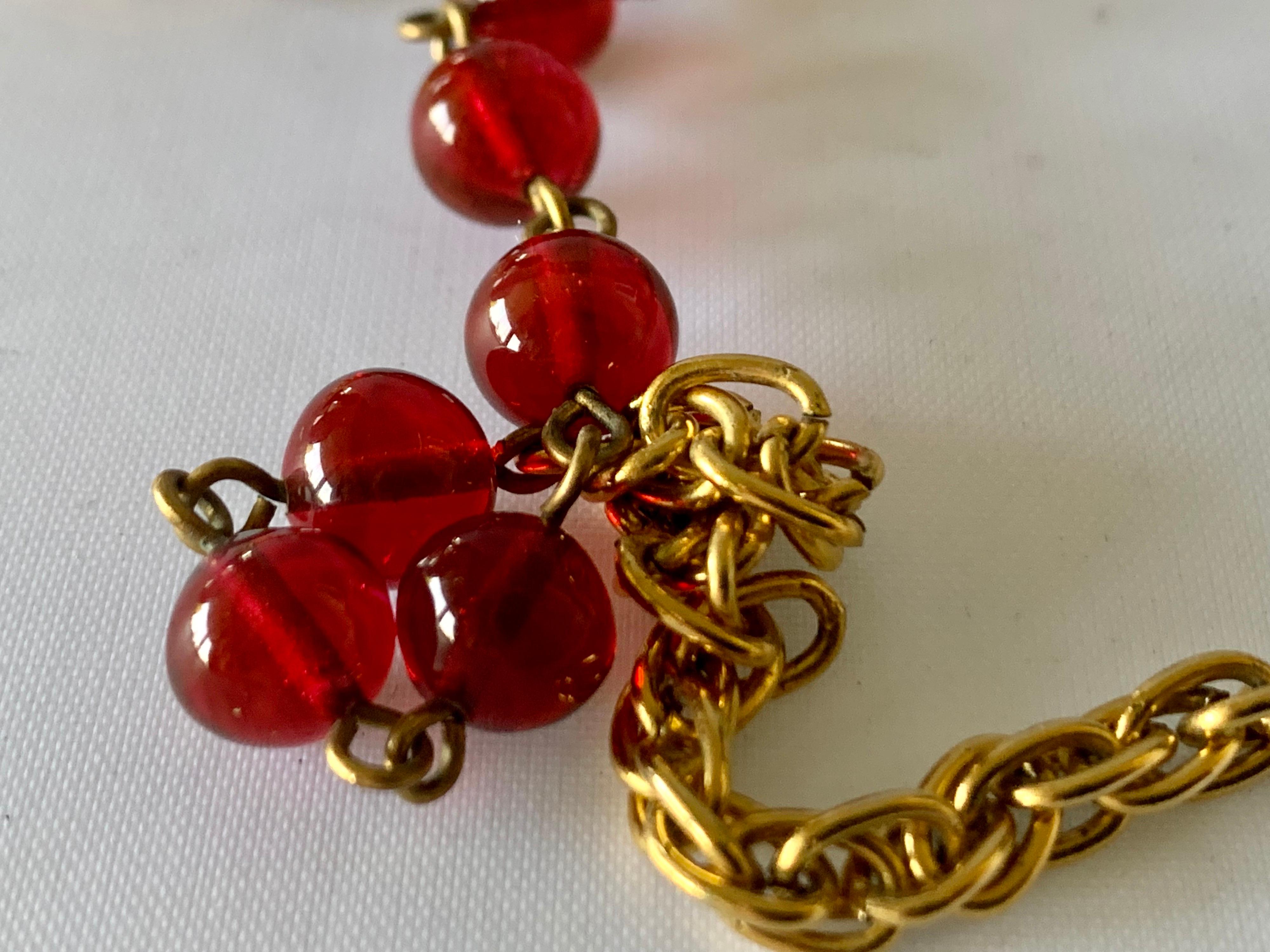 Women's Vintage Chanel 1980s Red Glass and Pearl Necklace  For Sale