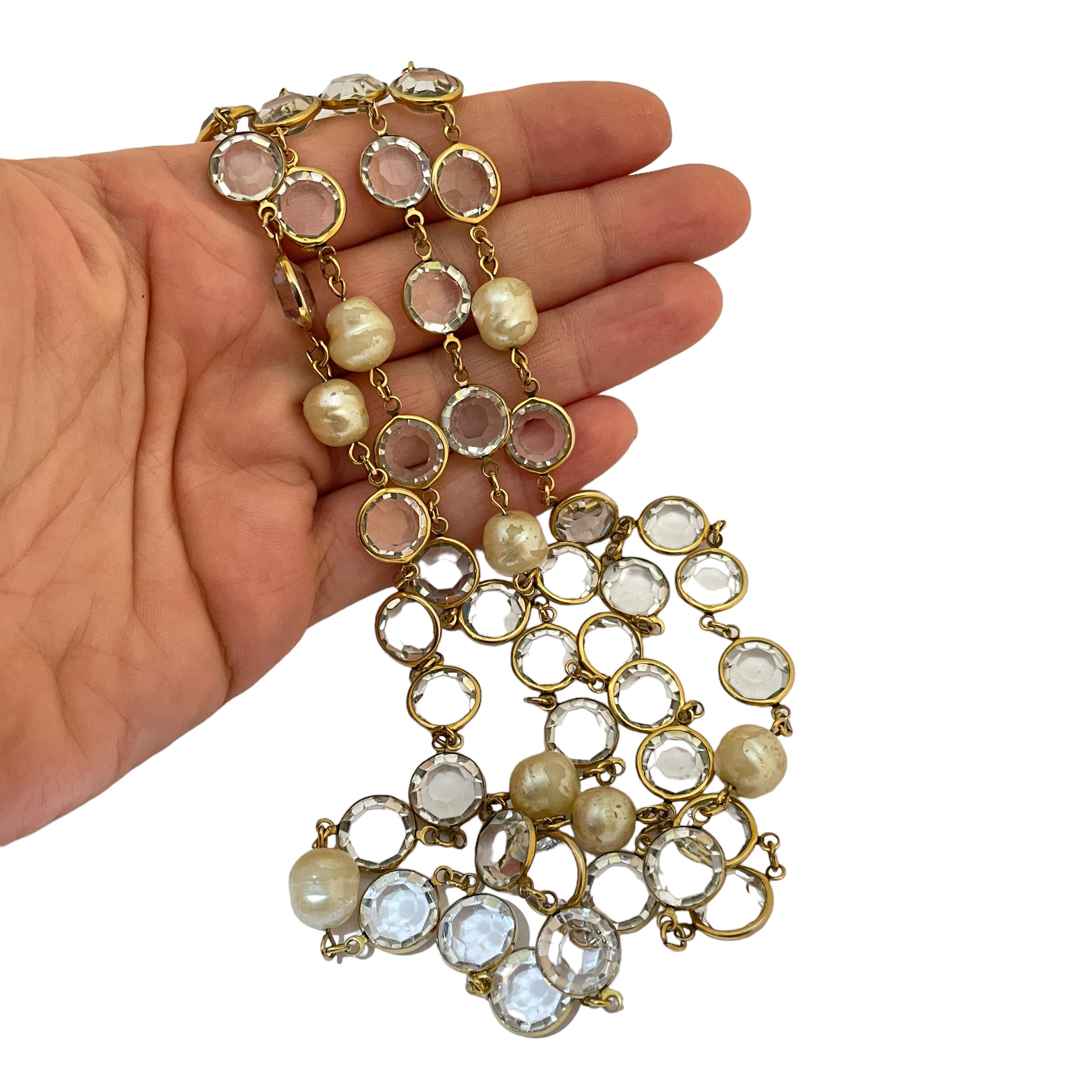 DETAILS

• CHANEL Made in France (no tag)

• gold plated, crystal, glass

• vintage designer runway necklace

MEASUREMENTS

•

CONDITION 

• very good vintage condition with minimal signs of wear, lots of wear/peeling on pearl beads


❤️❤️ VINTAGE