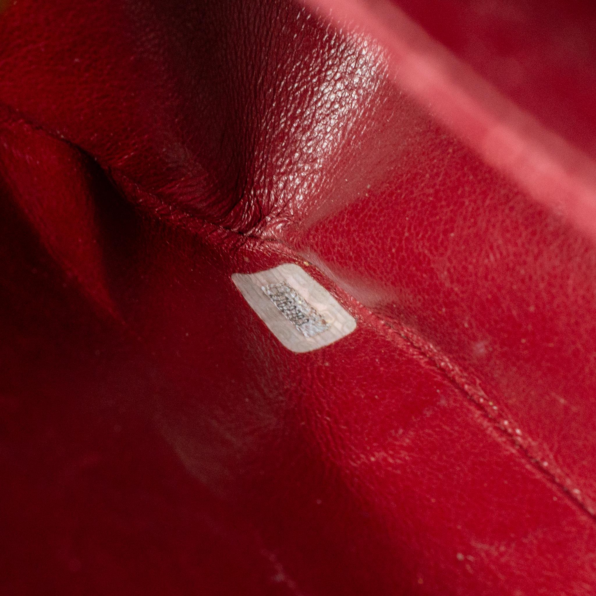 Vintage Chanel 1990s Black Lambskin Leather Quilted XL Jumbo Flap Bag For Sale 4