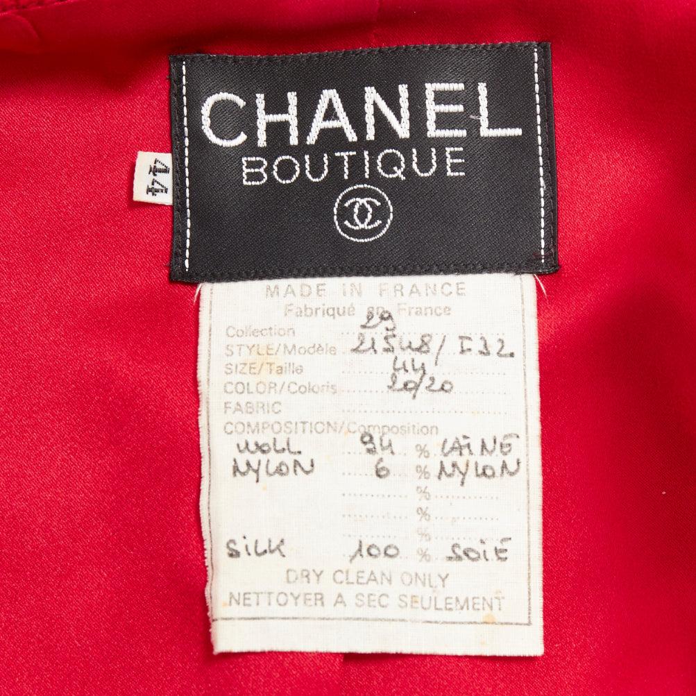Veste vintage CHANEL 1992 29 rouge lèvre en tweed tissé avec boutons dorés à 4 poches en vente 6