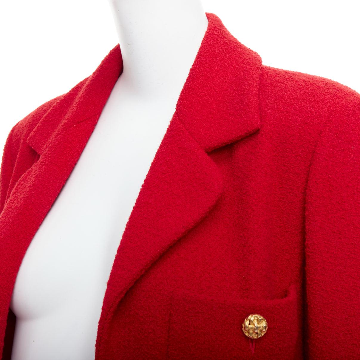 Veste vintage CHANEL 1992 29 rouge lèvre en tweed tissé avec boutons dorés à 4 poches en vente 2