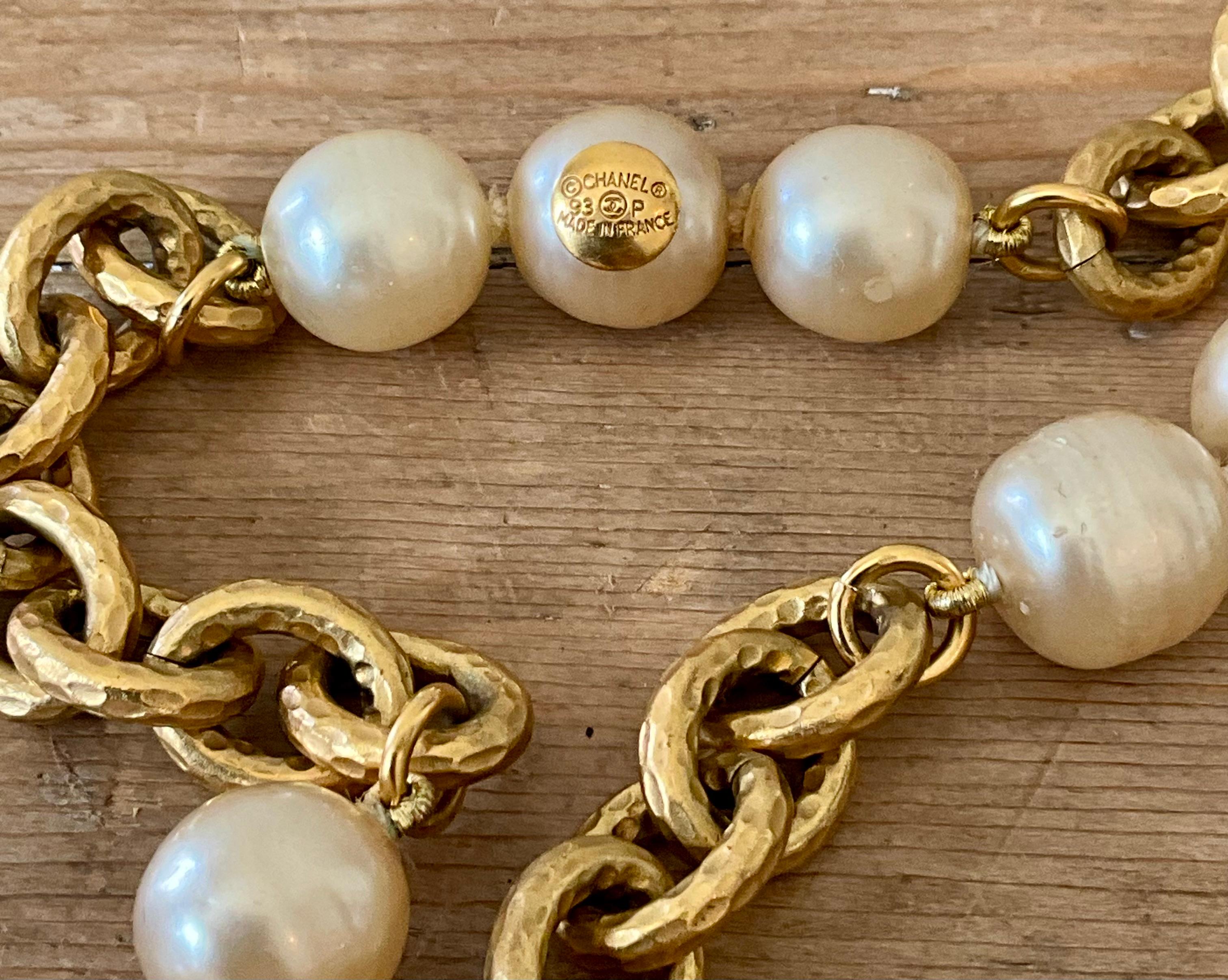 Vintage Chanel 1993 Collana a catena con perle finte A Link in vendita 5