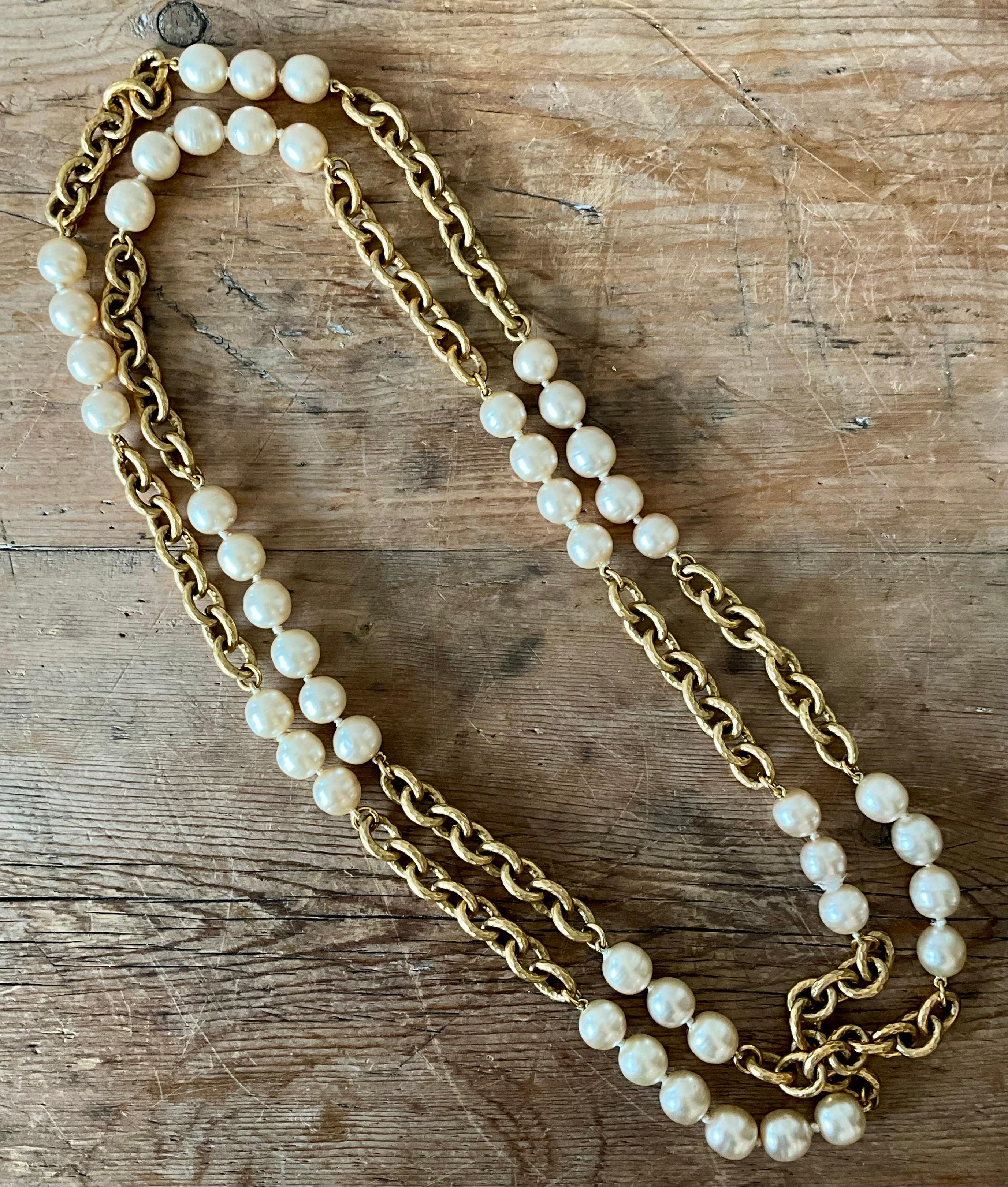 Vintage Chanel 1993 Collana a catena con perle finte A Link in vendita 1