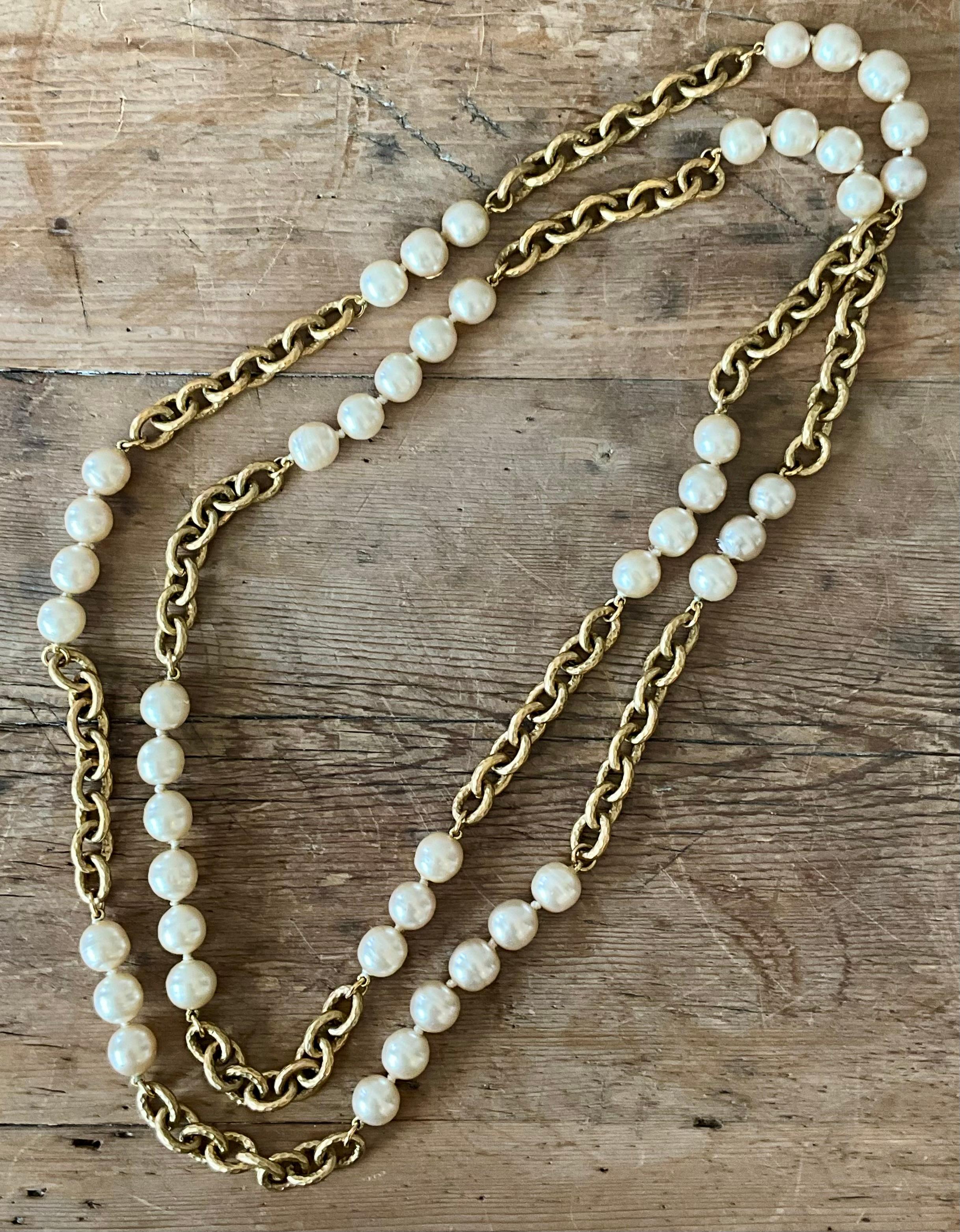 Vintage Chanel 1993 Collana a catena con perle finte A Link in vendita 4