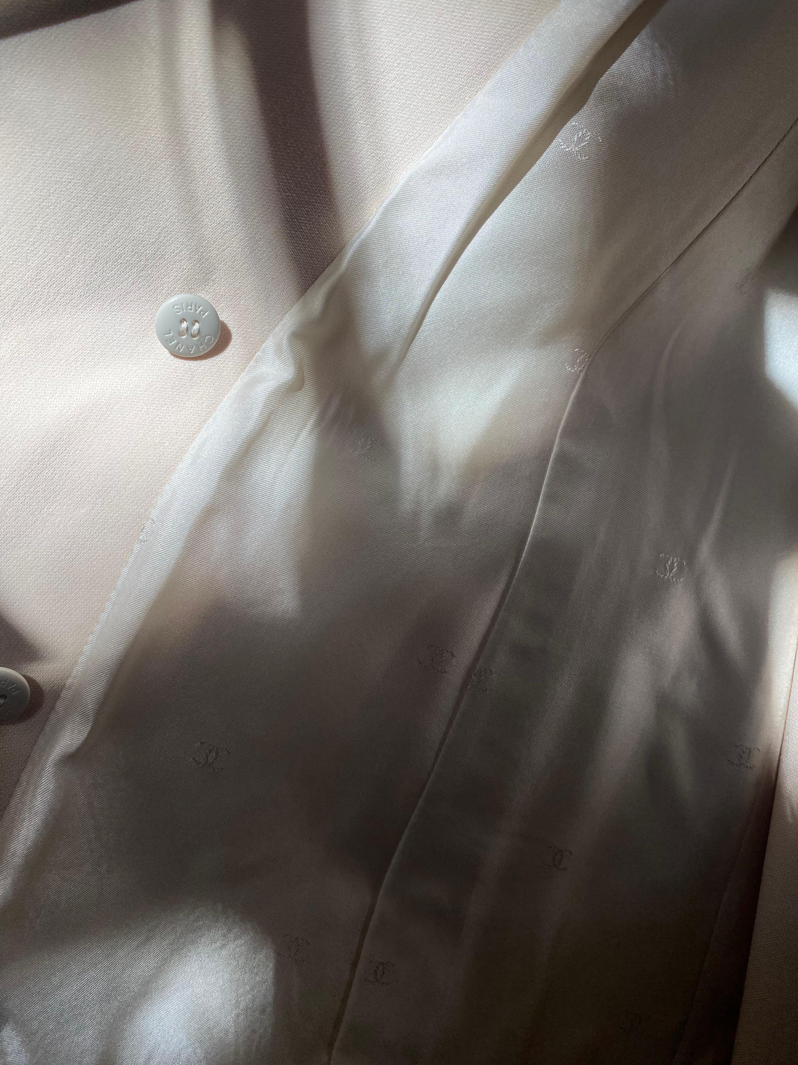 Vintage Chanel 1997 Cruise Cream Pants Suit For Sale 7