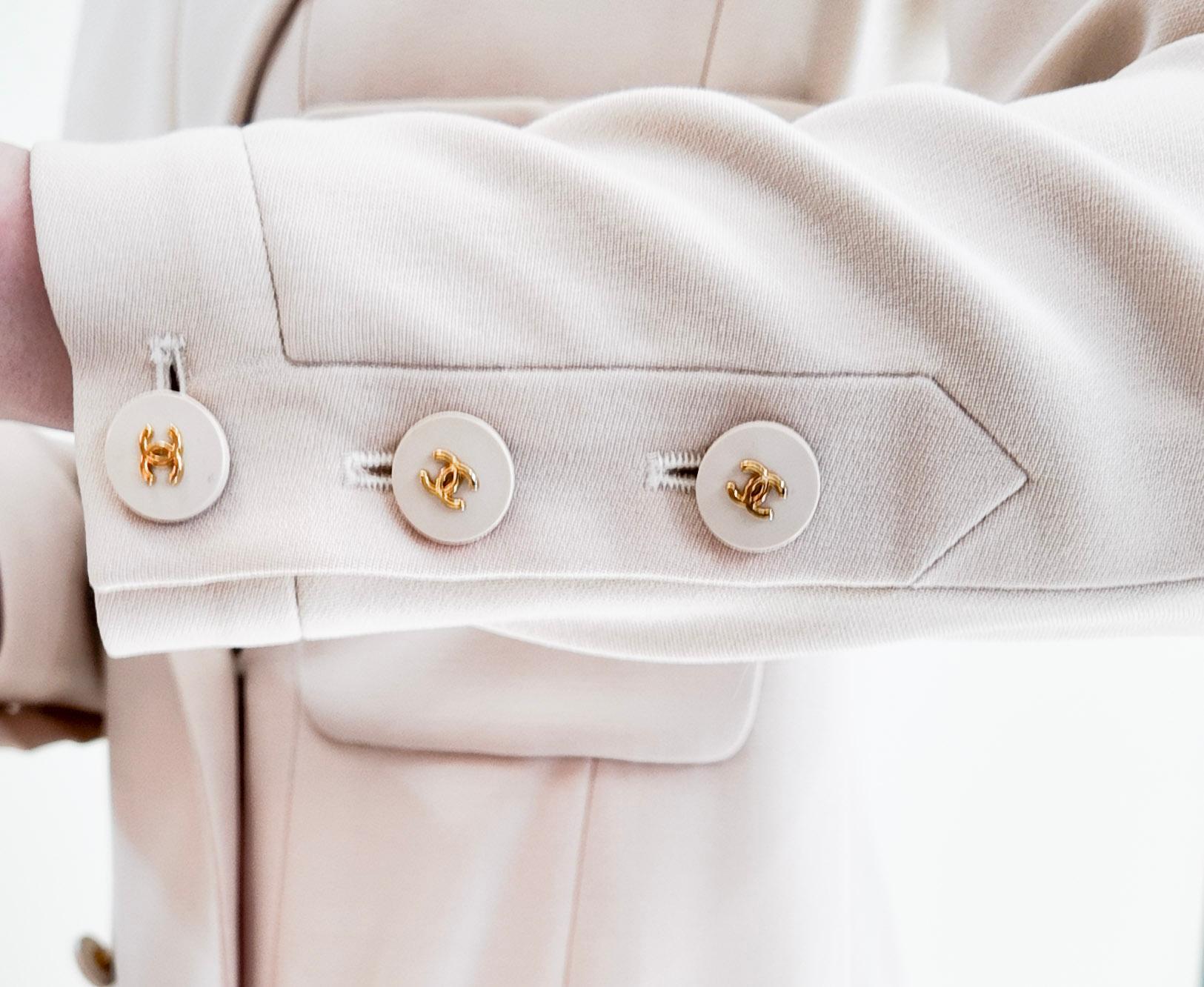 Vintage Chanel 1997 Cruise Cream Pants Suit For Sale 4