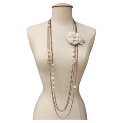 Vintage Chanel 2005A Silvertone Chain & Bead Necklace w/Oversized Camellia