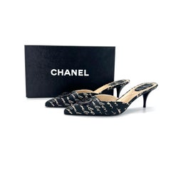 Vintage Chanel 2006 Cruise Script CC Logo Pointed Toe Kitten Heel Mules 38