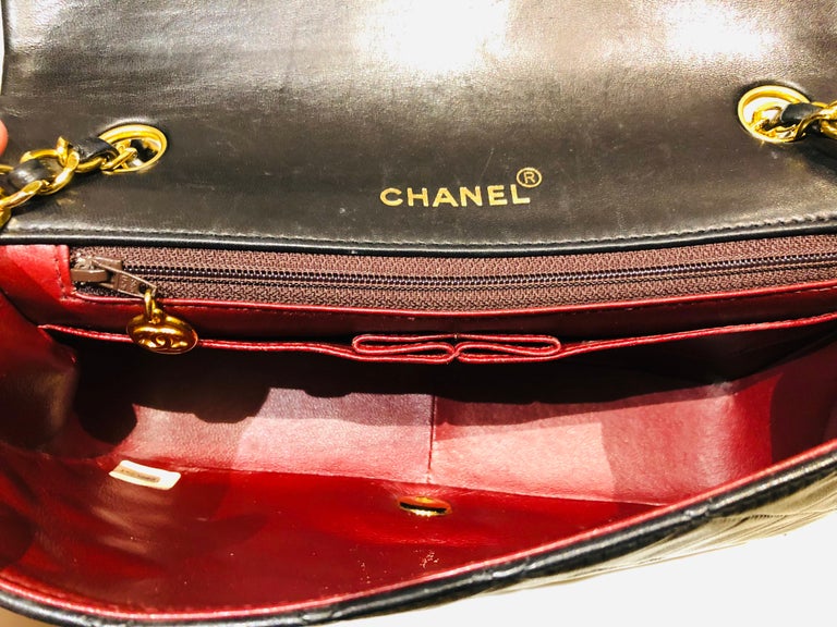 Vintage Chanel 23cm Black Quilted Lambskin “CC” Turnlock Full Flap Shoulder Bag  For Sale 3