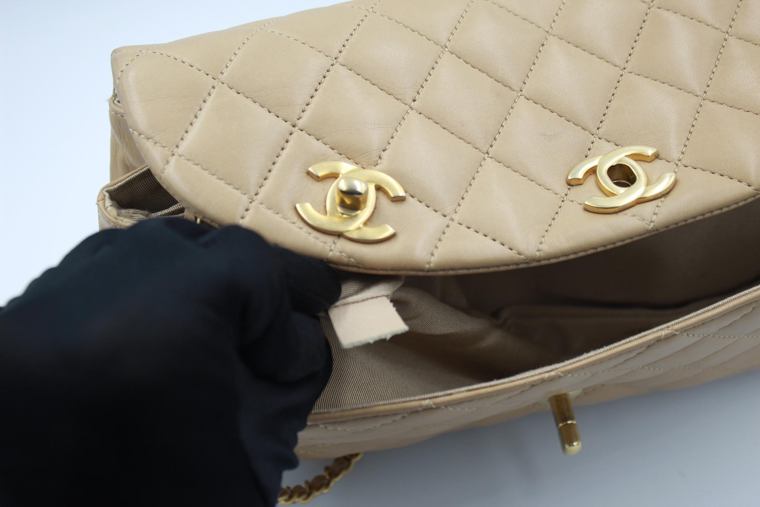 Vintage Chanel 3 Clasps Beige Lambskin Leather Shoulde Bag 3